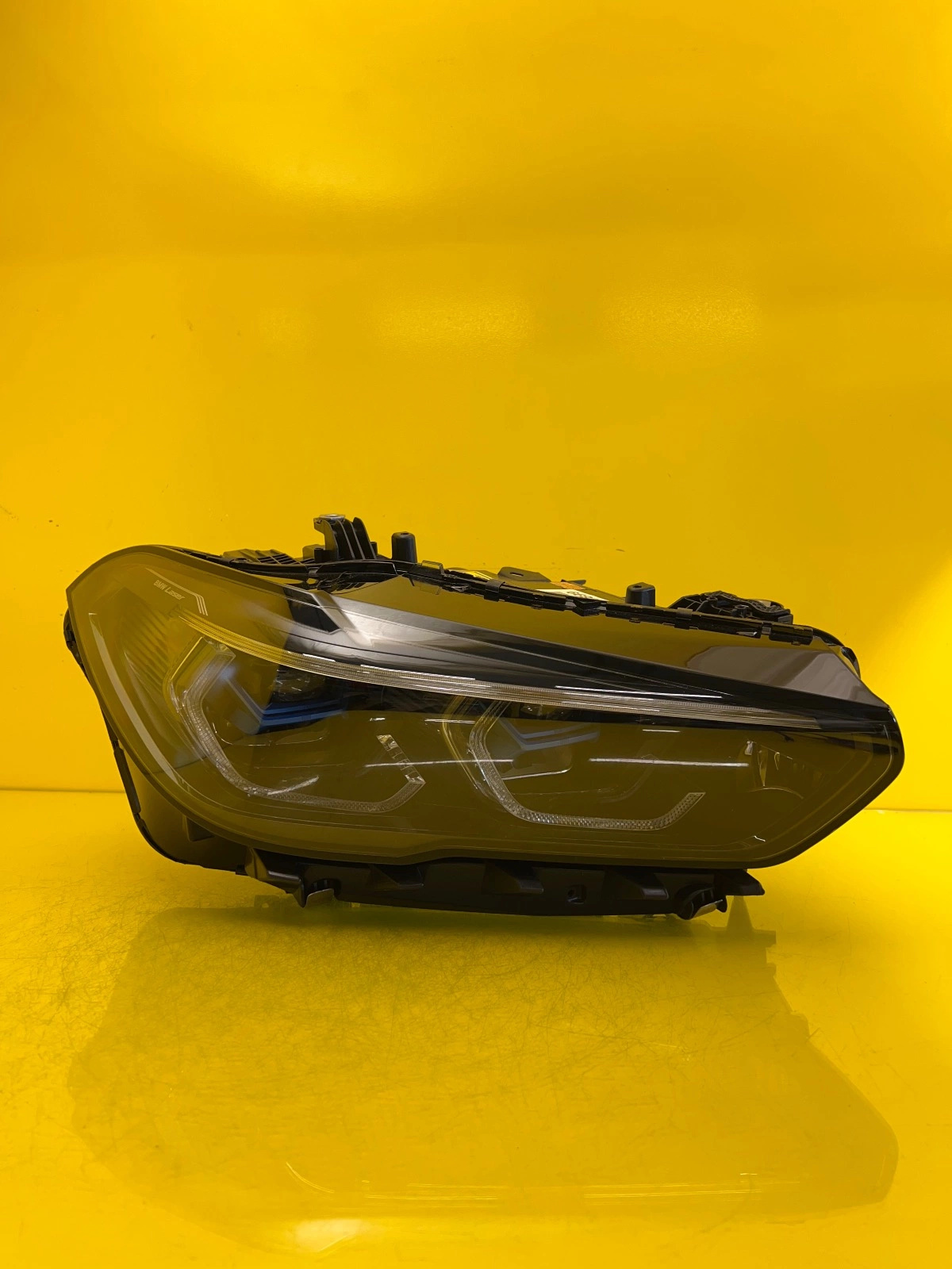 Phare droit BMW X5 G05 X6 G06 Laser 5A279B2-01 Autolamps Phare droit BMW X5 G05 X6 G06 Laser 5A279B2-01