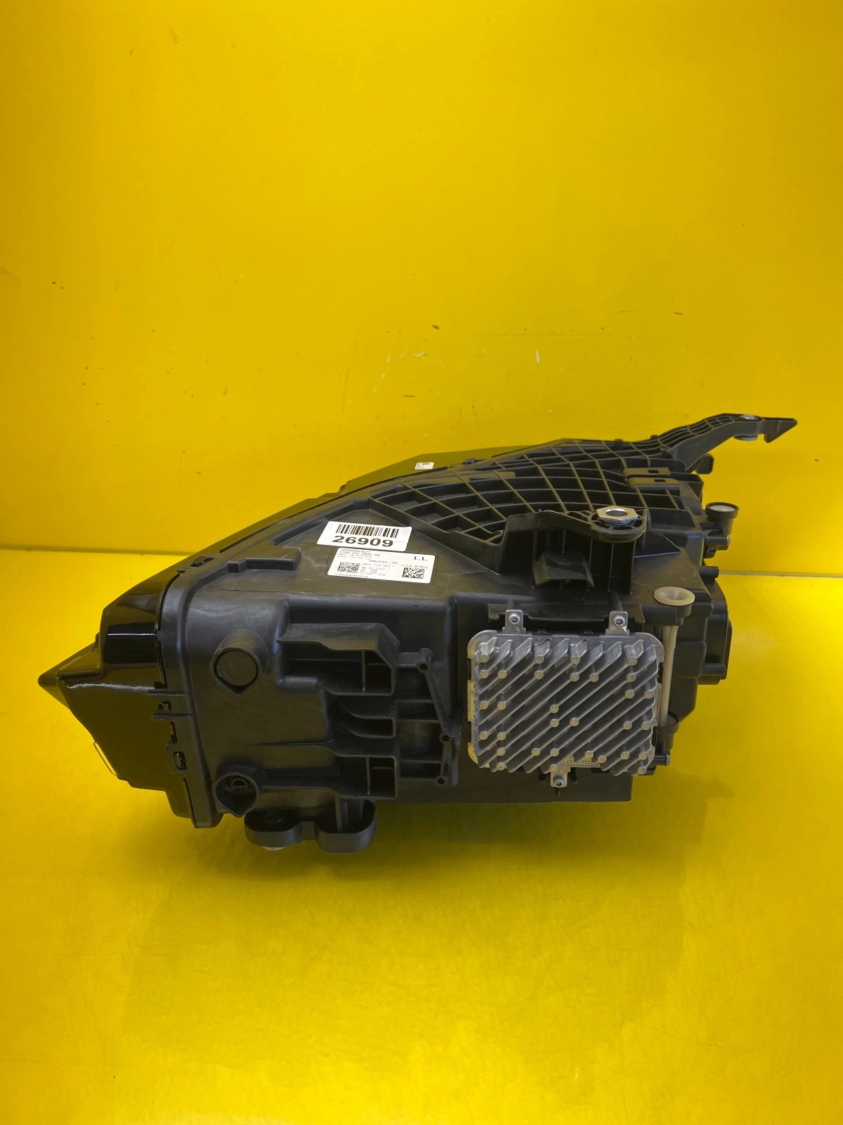 Phare Droit BMW 7 G70 Led Base 5A63712-02 2022- Autolamps 4 Phare Droit BMW 7 G70 Led Base 5A63712-02 2022-