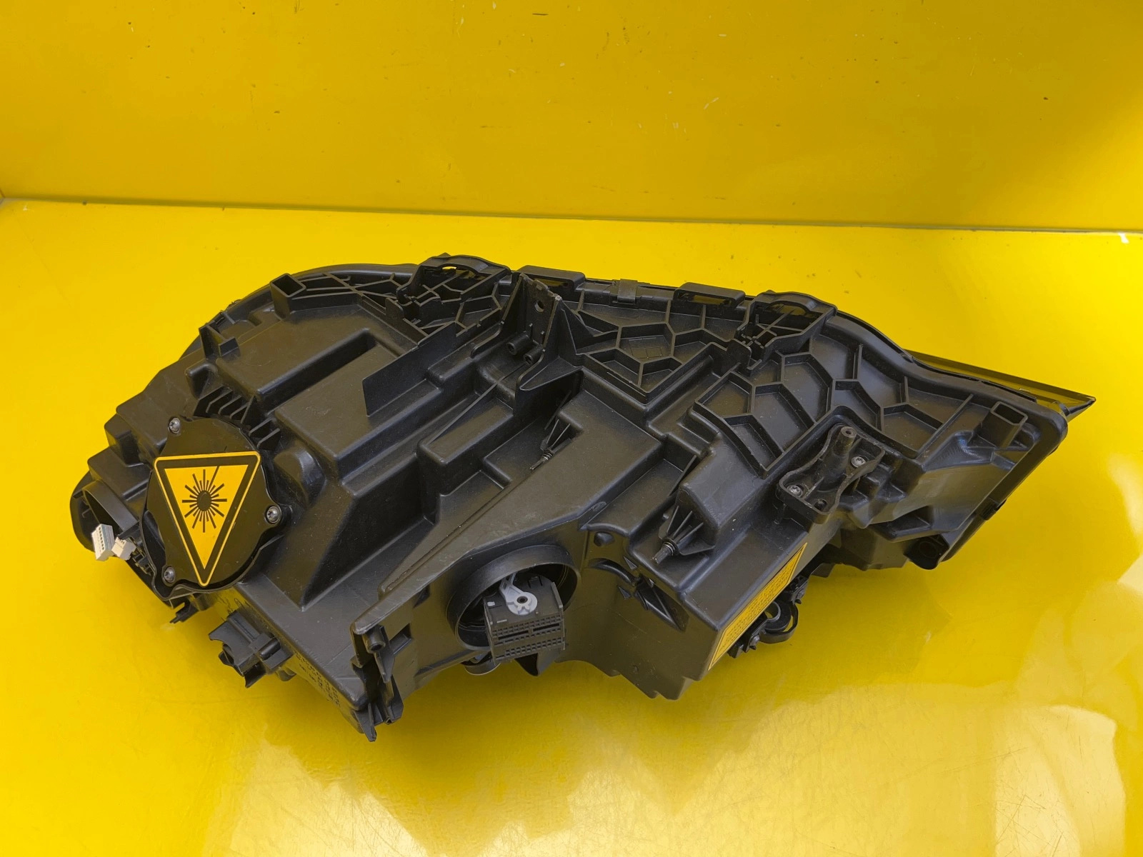 Phare avant droit BMW 3 G20 G21 Laser Noir 5A25274-01 Autolamps 6 Phare avant droit BMW 3 G20 G21 Laser Noir 5A25274-01