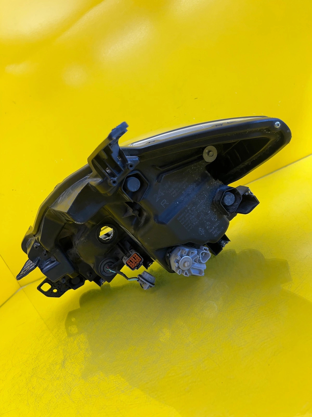 Phare droit Suzuki SX4 II S-Cross Led 16-21 100-18738 Autolamps 5 Phare droit Suzuki SX4 II S-Cross Led 16-21 100-18738