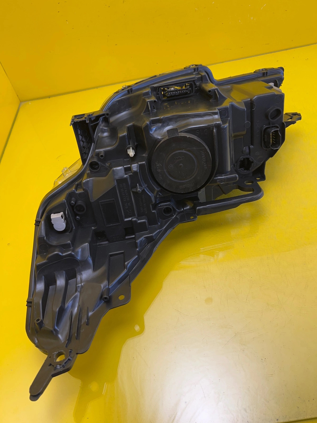 Phare avant droit Peugeot 508 10-14 Xenon Led 9687580580 Autolamps 5 Phare avant droit Peugeot 508 10-14 Xenon Led 9687580580