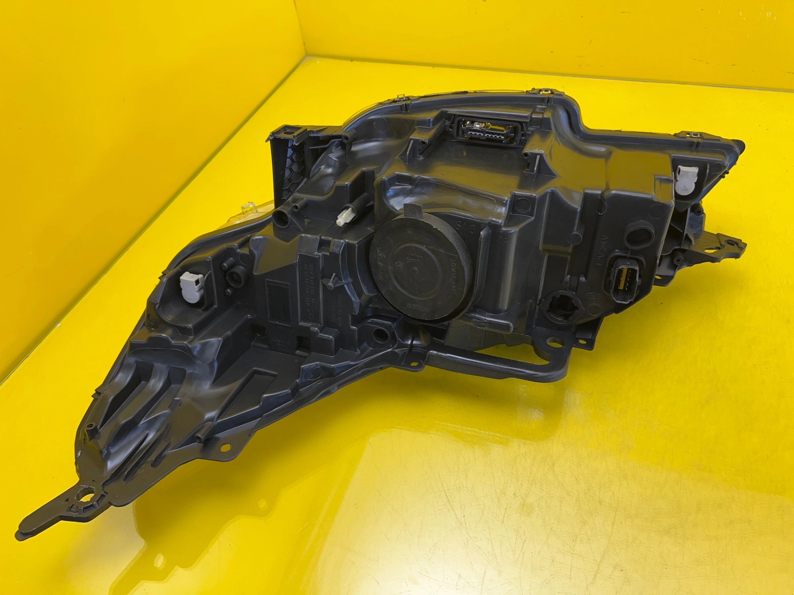 Phare avant droit Peugeot 508 10-14 Xenon Led 9687580580 Autolamps 6 Phare avant droit Peugeot 508 10-14 Xenon Led 9687580580