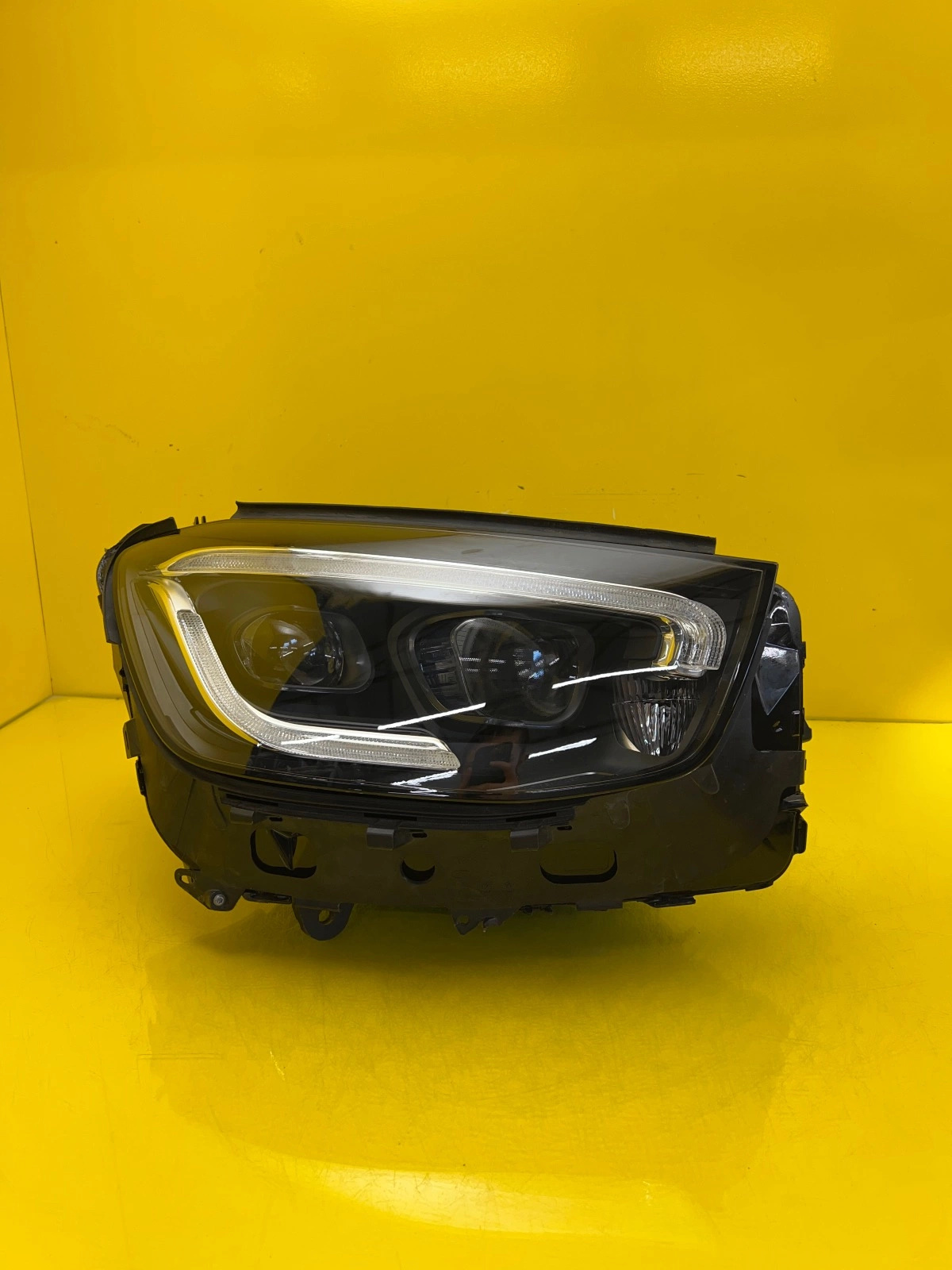 Phare droit Mercedes GLC W253 LIFT Full Led A2539065003 Autolamps Phare droit Mercedes GLC W253 LIFT Full Led A2539065003
