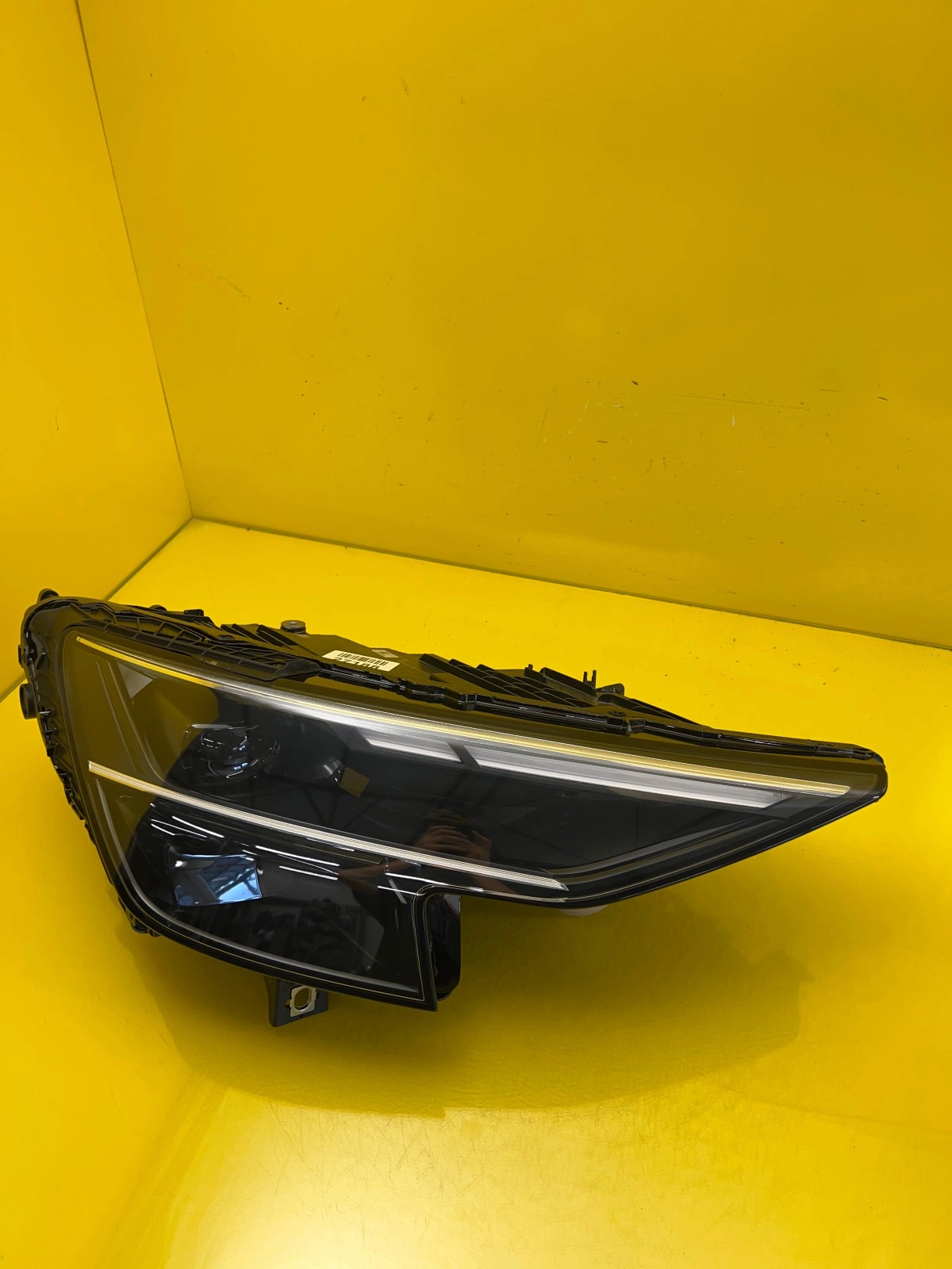 Phare droit Audi Q8 SQ8 4M Lift Full Led 4M8941012 Autolamps Phare droit Audi Q8 SQ8 4M Lift Full Led 4M8941012