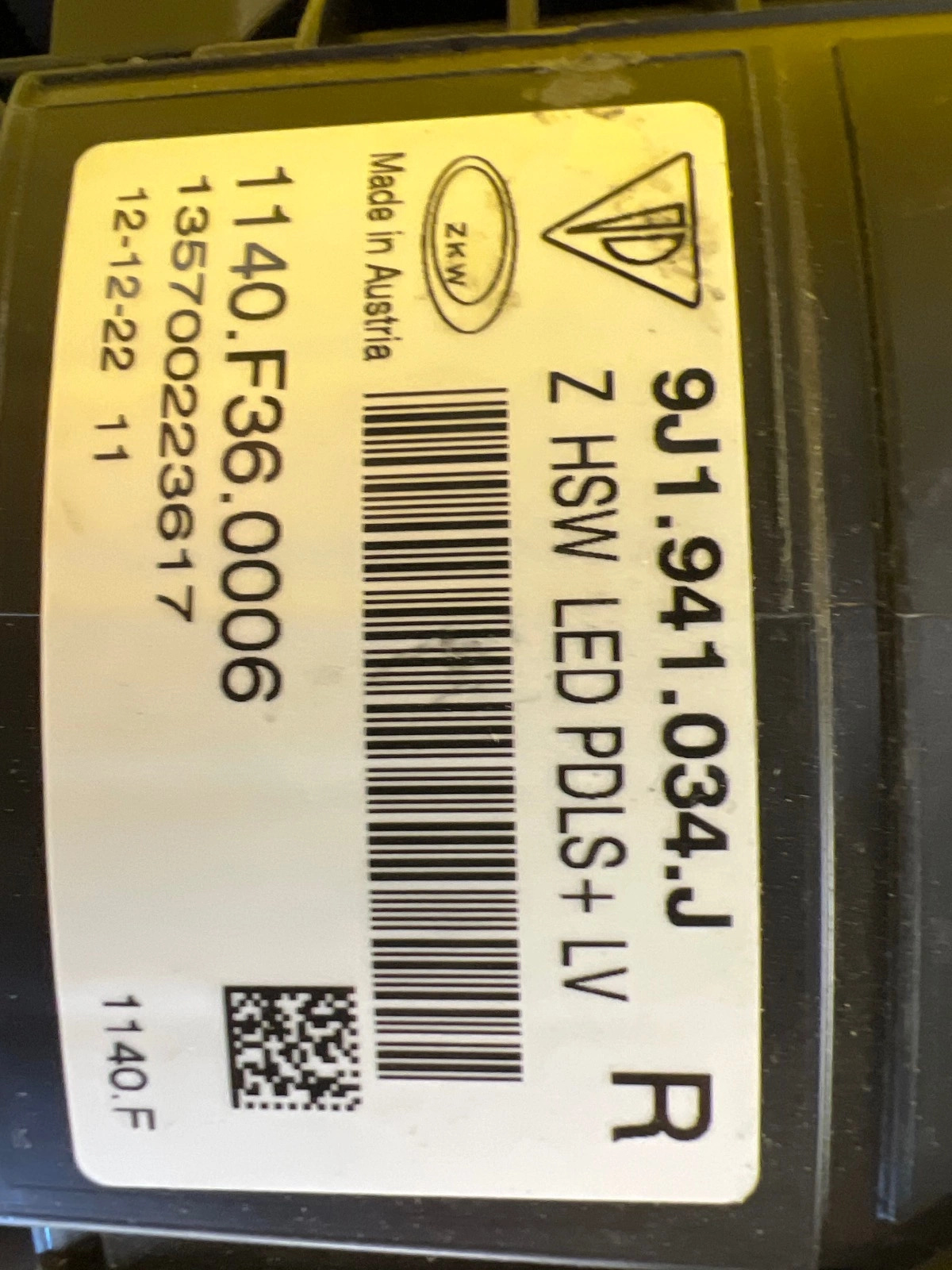 Phare droit Porsche Taycan Full Led 9J1941034J Autolamps 3 Phare droit Porsche Taycan Full Led 9J1941034J