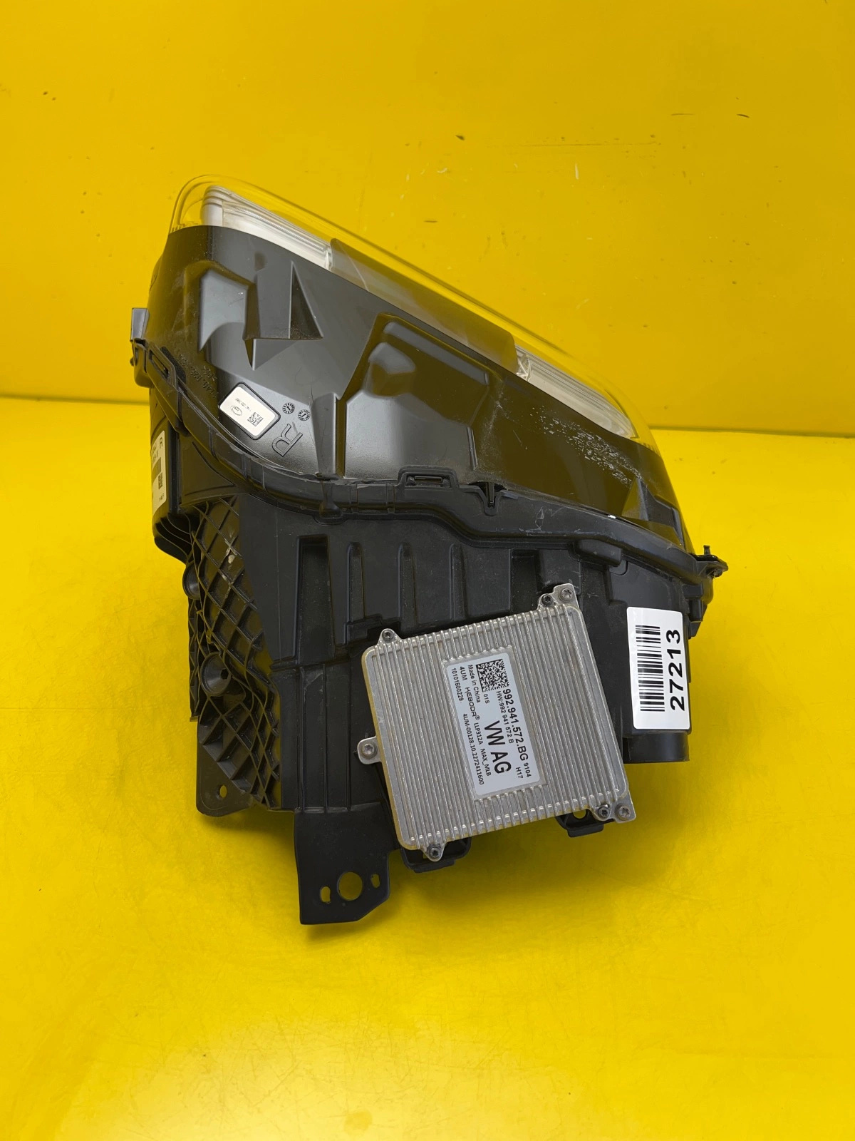 Phare droit Porsche Taycan Full Led 9J1941034J Autolamps 4 Phare droit Porsche Taycan Full Led 9J1941034J