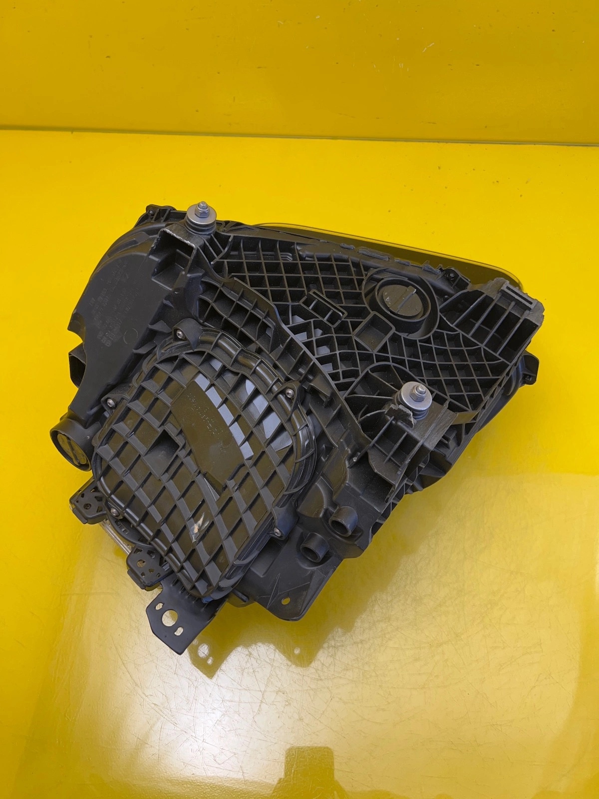 Phare droit Porsche Taycan Full Led 9J1941034J Autolamps 6 Phare droit Porsche Taycan Full Led 9J1941034J