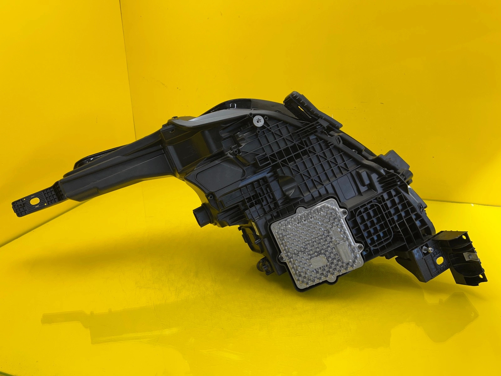 Phare droit Range Rover L460 Full Led M8E2-13W029-CC Autolamps 4 Phare droit Range Rover L460 Full Led M8E2-13W029-CC