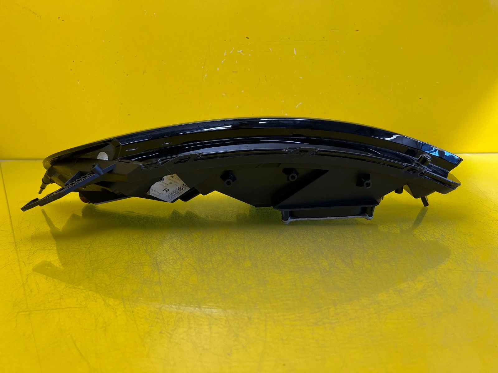 Phare droit Jeep Cherokee 13-17 68157104AR complet Autolamps 4 Phare droit Jeep Cherokee 13-17 68157104AR complet