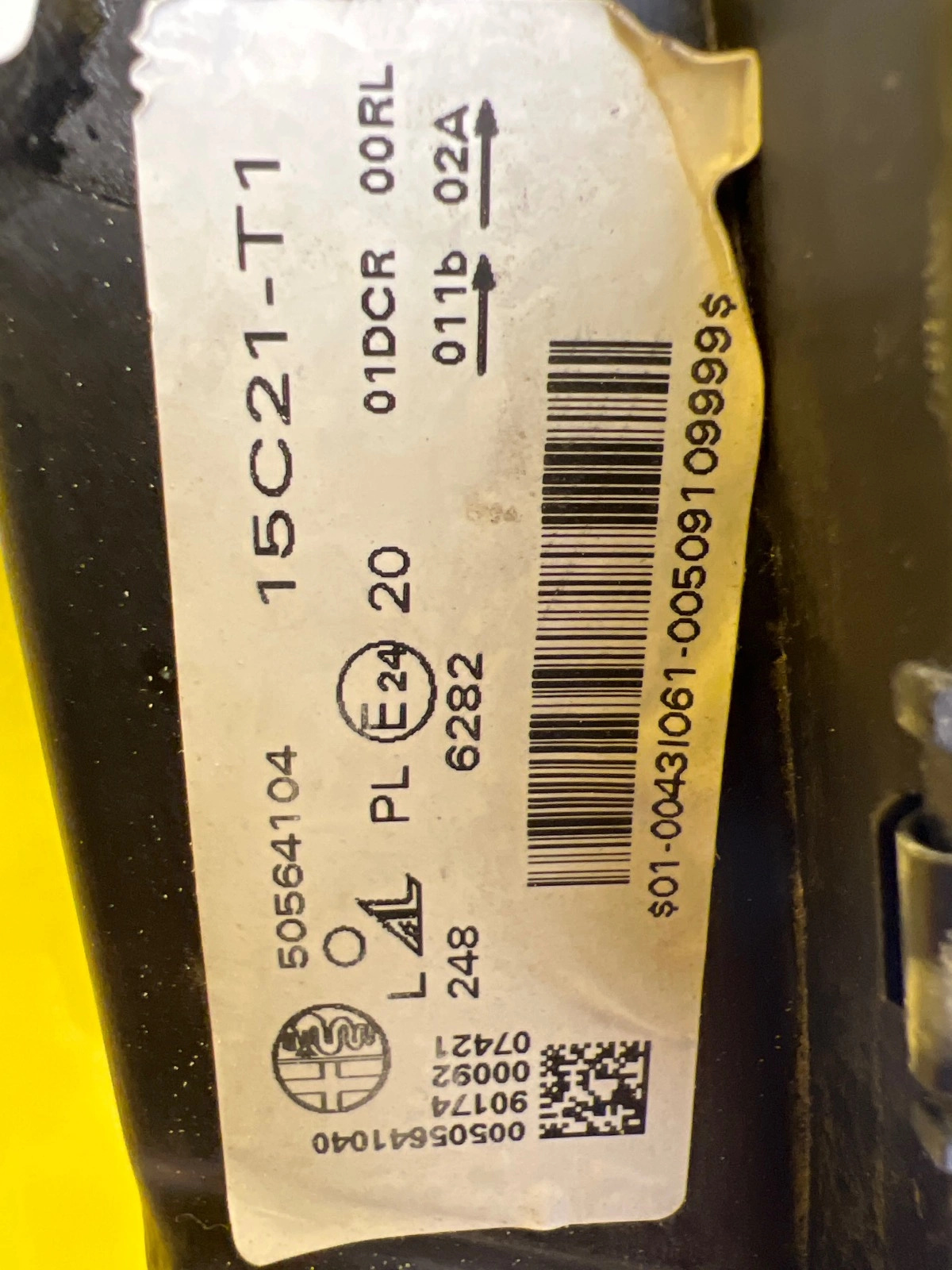 Phare gauche Alfa Romeo Giulia Torsion Xenon Led 50564104 Autolamps 2 Phare gauche Alfa Romeo Giulia Torsion Xenon Led 50564104