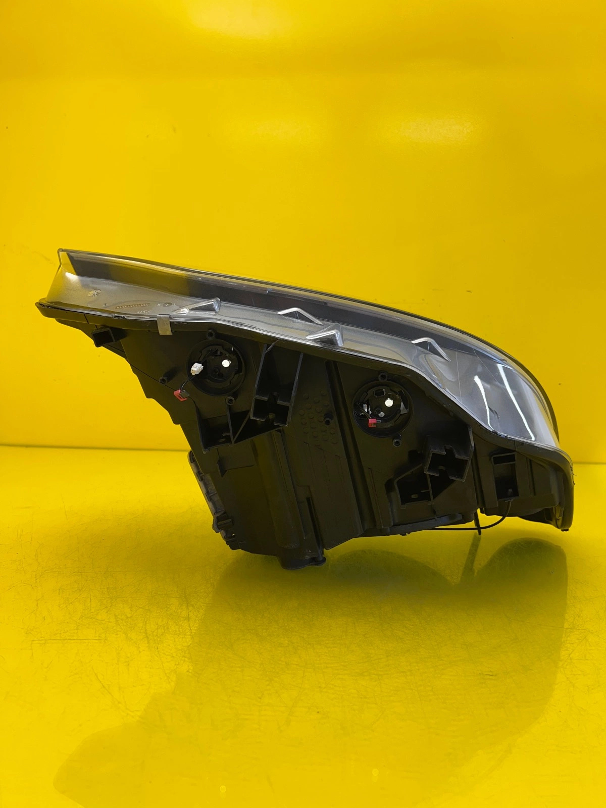 Phare gauche BMW 4 F32 F33 Bi-Xenon 7410791-01 Autolamps 7 Phare gauche BMW 4 F32 F33 Bi-Xenon 7410791-01