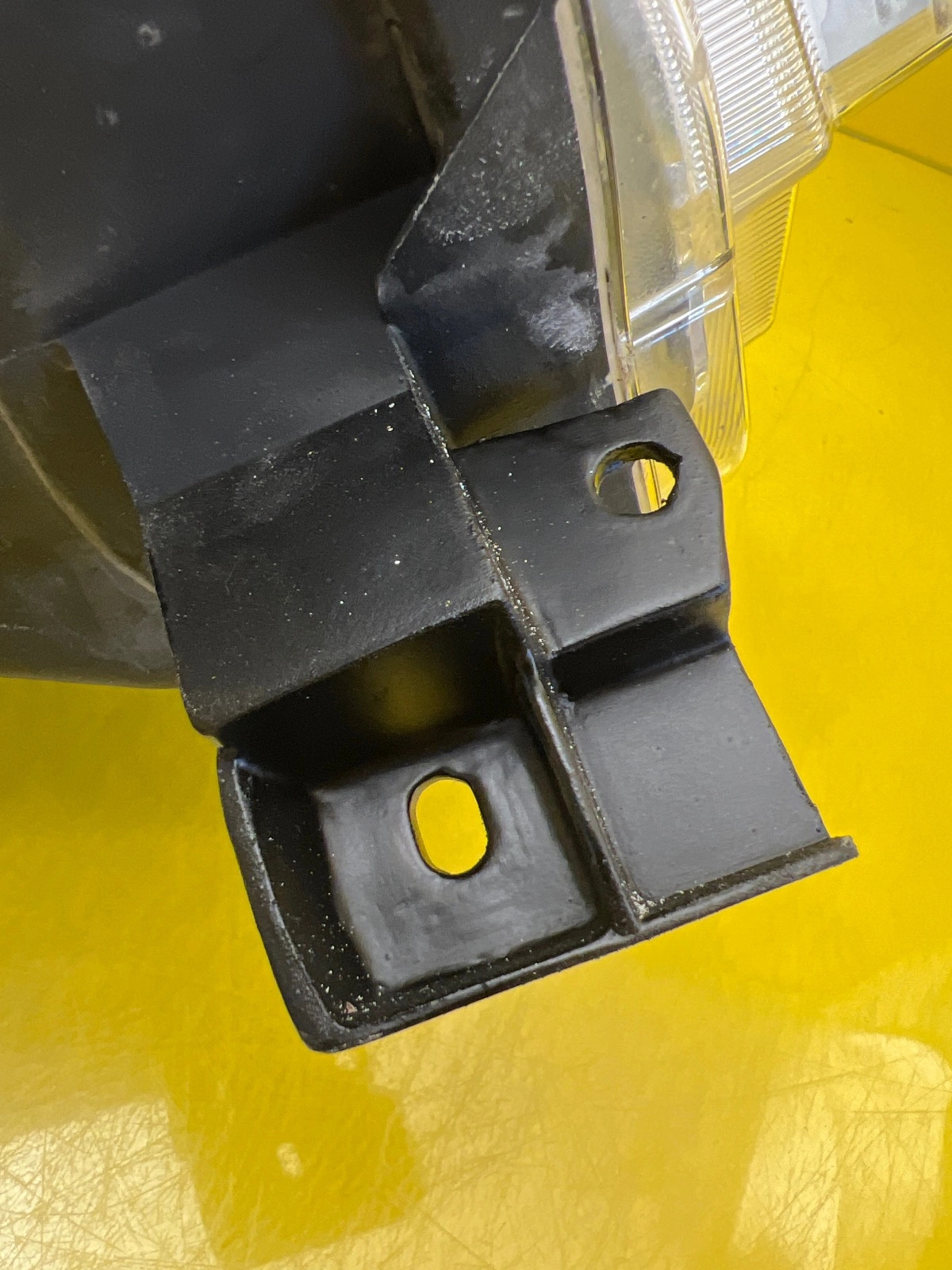 Phare droit Ford Ranger III 3 12-15 Autolamps 3 Phare droit Ford Ranger III 3 12-15