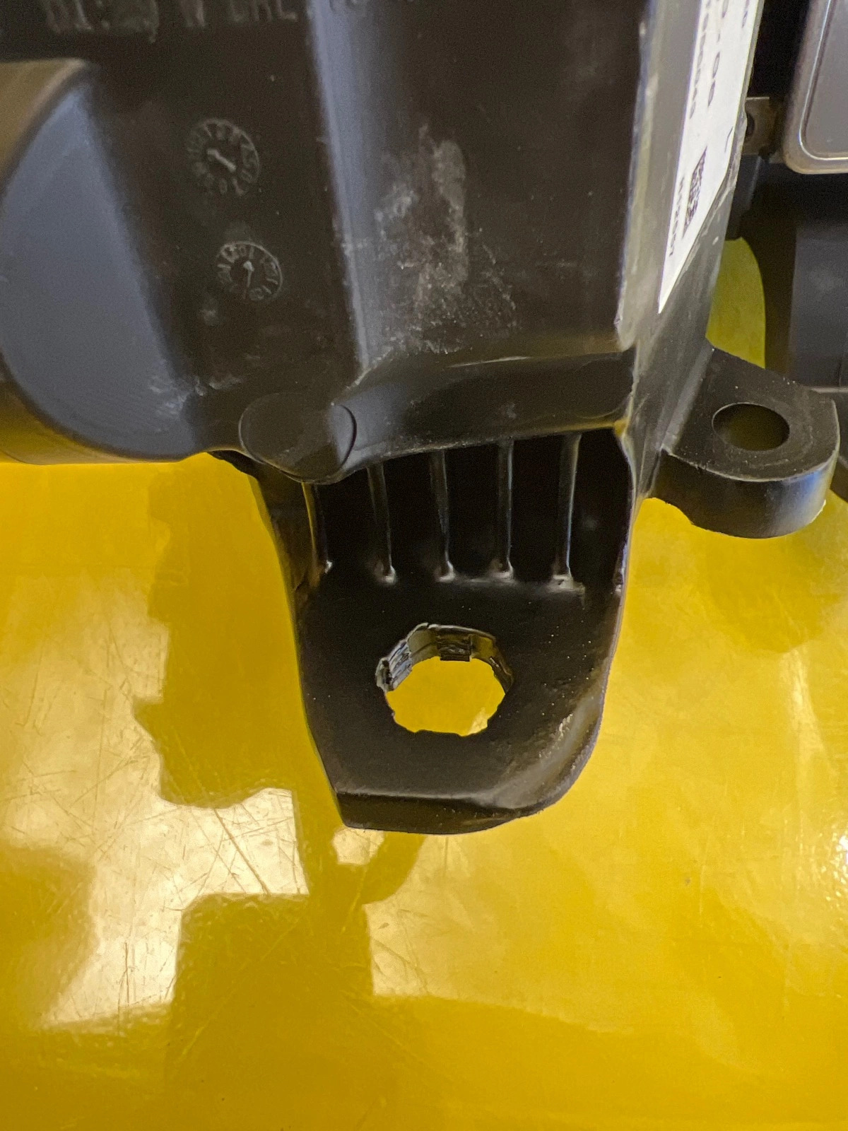 Phare avant gauche Porsche Macan II 24- Basis Led 95C941005G Autolamps 4 Phare avant gauche Porsche Macan II 24- Basis Led 95C941005G