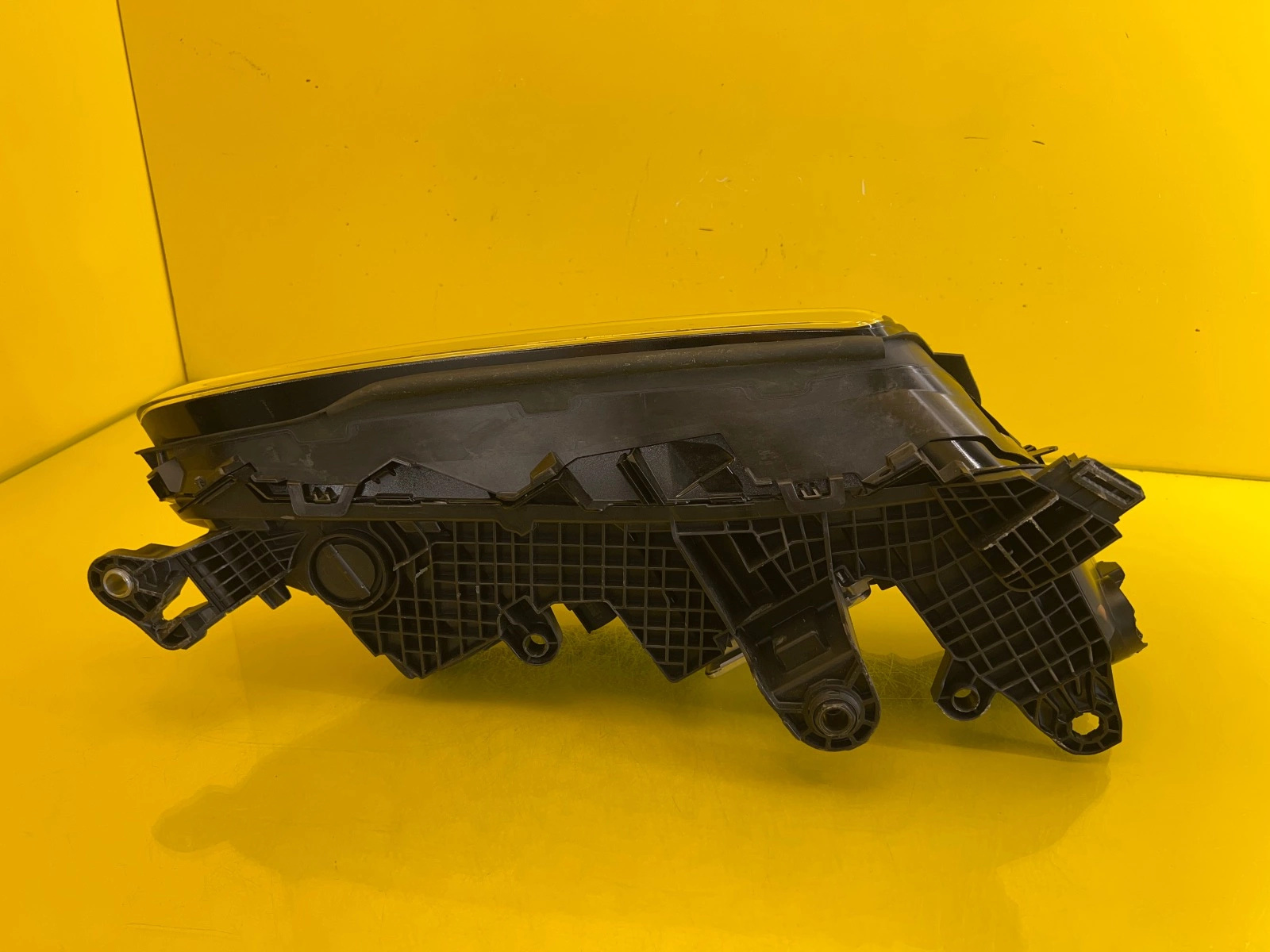 Phare avant gauche Porsche Macan II 24- Basis Led 95C941005G Autolamps 5 Phare avant gauche Porsche Macan II 24- Basis Led 95C941005G