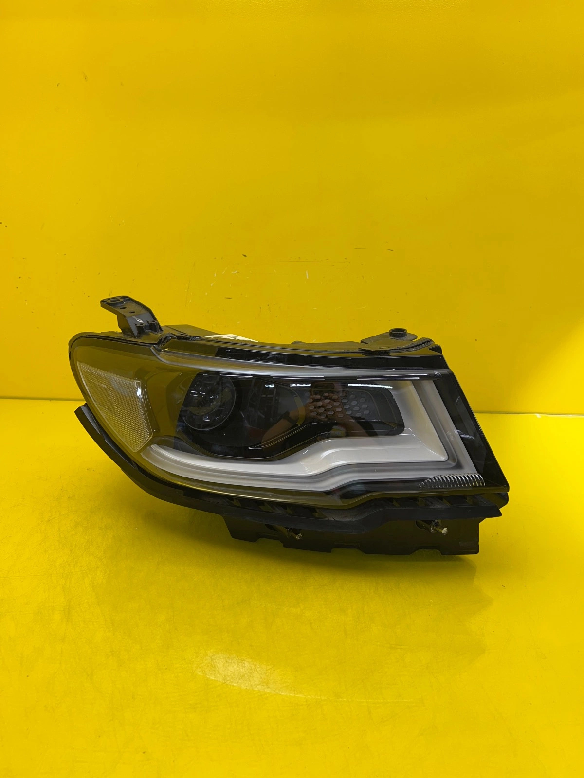 Phare droit Jeep Compass 2 II 16-20 Xenon 53434535 Autolamps Phare droit Jeep Compass 2 II 16-20 Xenon 53434535