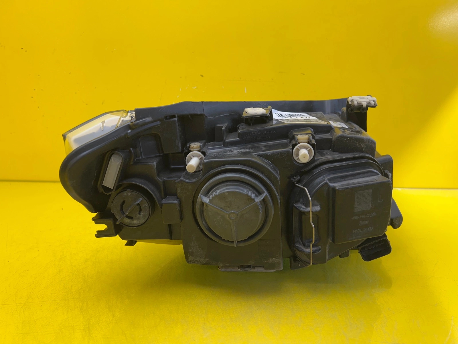 Phare avant gauche BMW X1 E84 Xenon 2990007-07 Autolamps 3 Phare avant gauche BMW X1 E84 Xenon 2990007-07