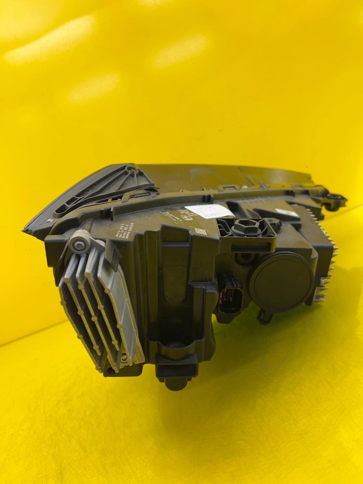 Phare gauche droit Lamborghini Urus Full Led 4ML941035C/36C Autolamps 8 Phare gauche droit Lamborghini Urus Full Led 4ML941035C/36C