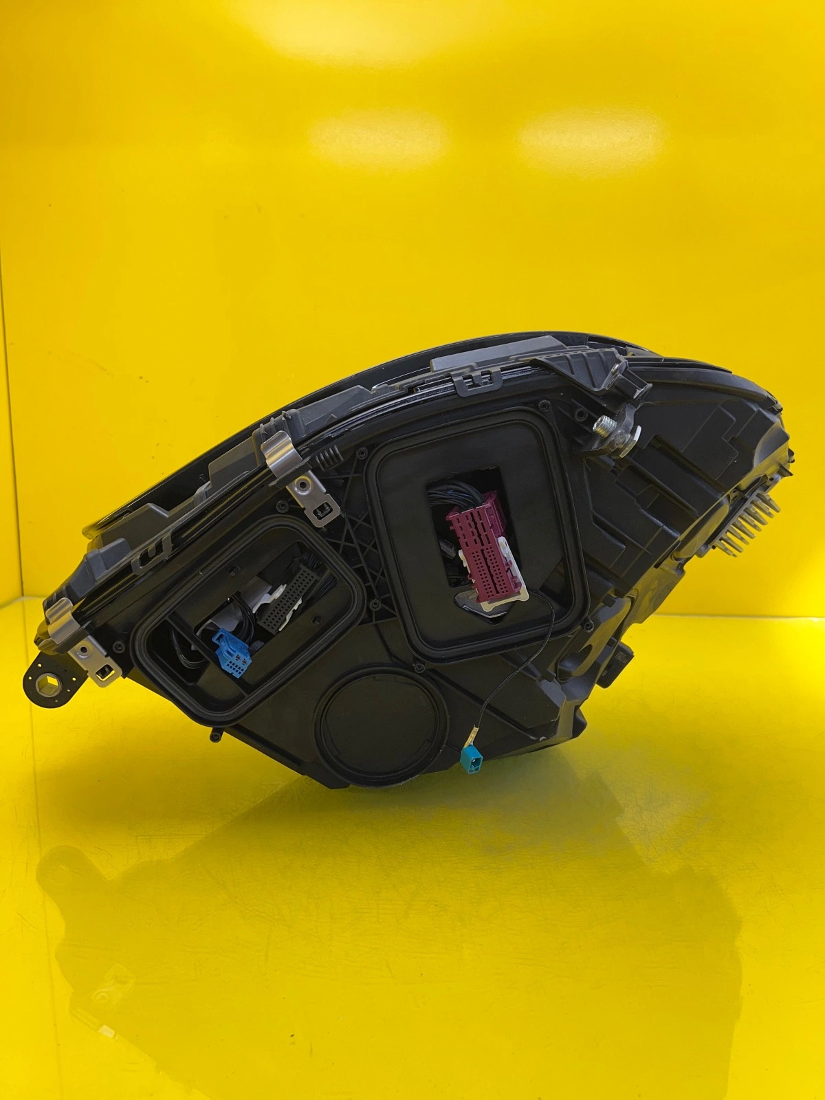 Phare avant gauche Mercedes Classe S W223 Digital Light A2239062705 Autolamps 6 Phare avant gauche Mercedes Classe S W223 Digital Light A2239062705