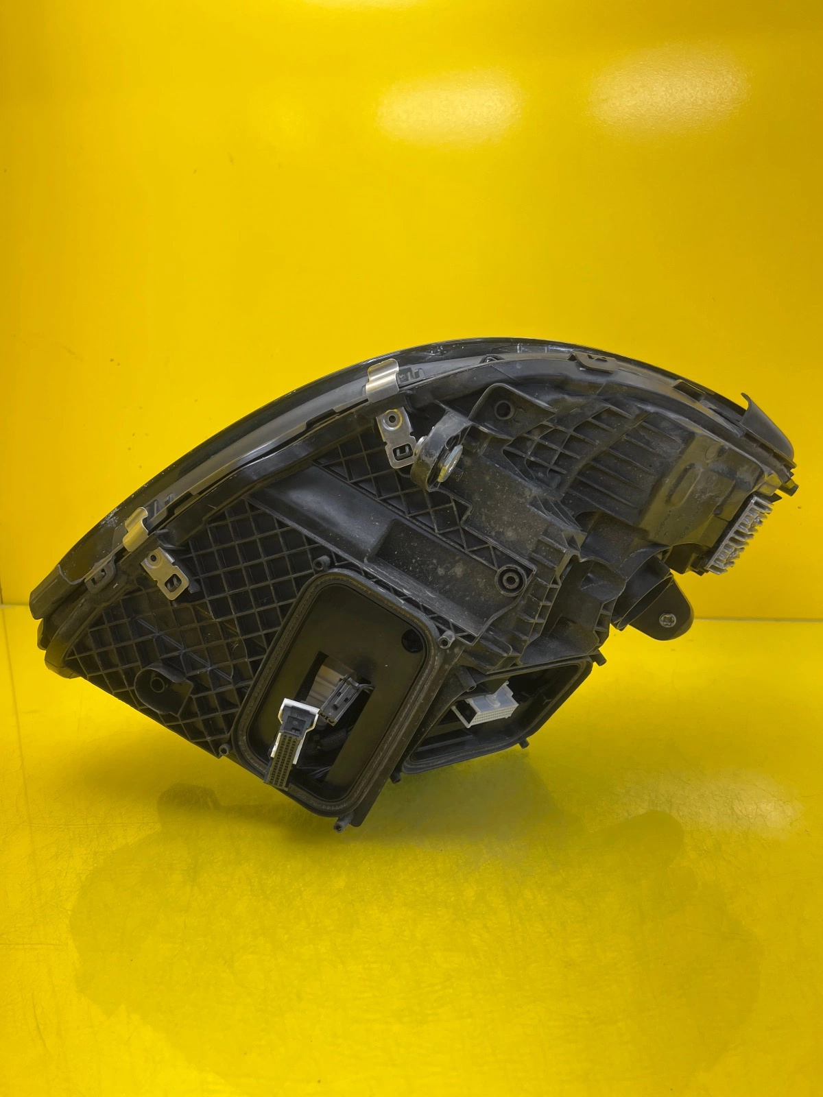 Phare gauche Mercedes W205 Lift Multibeam A2059068505 Autolamps 5 Phare gauche Mercedes W205 Lift Multibeam A2059068505