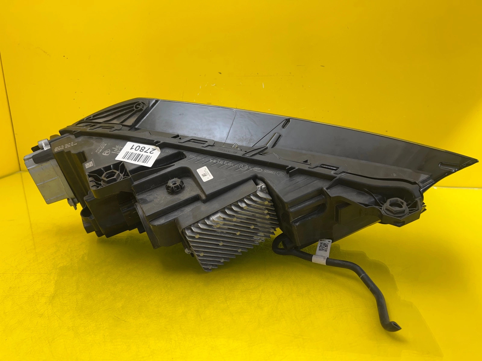 Phare gauche Lamborghini Urus Full Led Matrix 4ML941035C Autolamps 3 Phare gauche Lamborghini Urus Full Led Matrix 4ML941035C