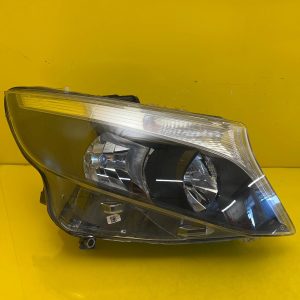 Phare droit Mercedes Classe V W447 A4479067800