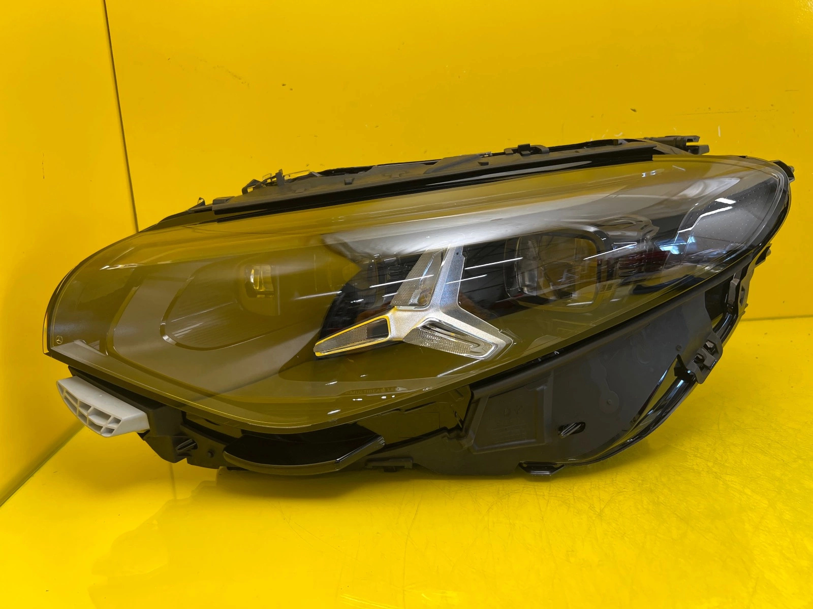 Phare gauche Mercedes CLA III W174 C174 Multibeam Led A1749062900 Autolamps Phare gauche Mercedes CLA III W174 C174 Multibeam Led A1749062900