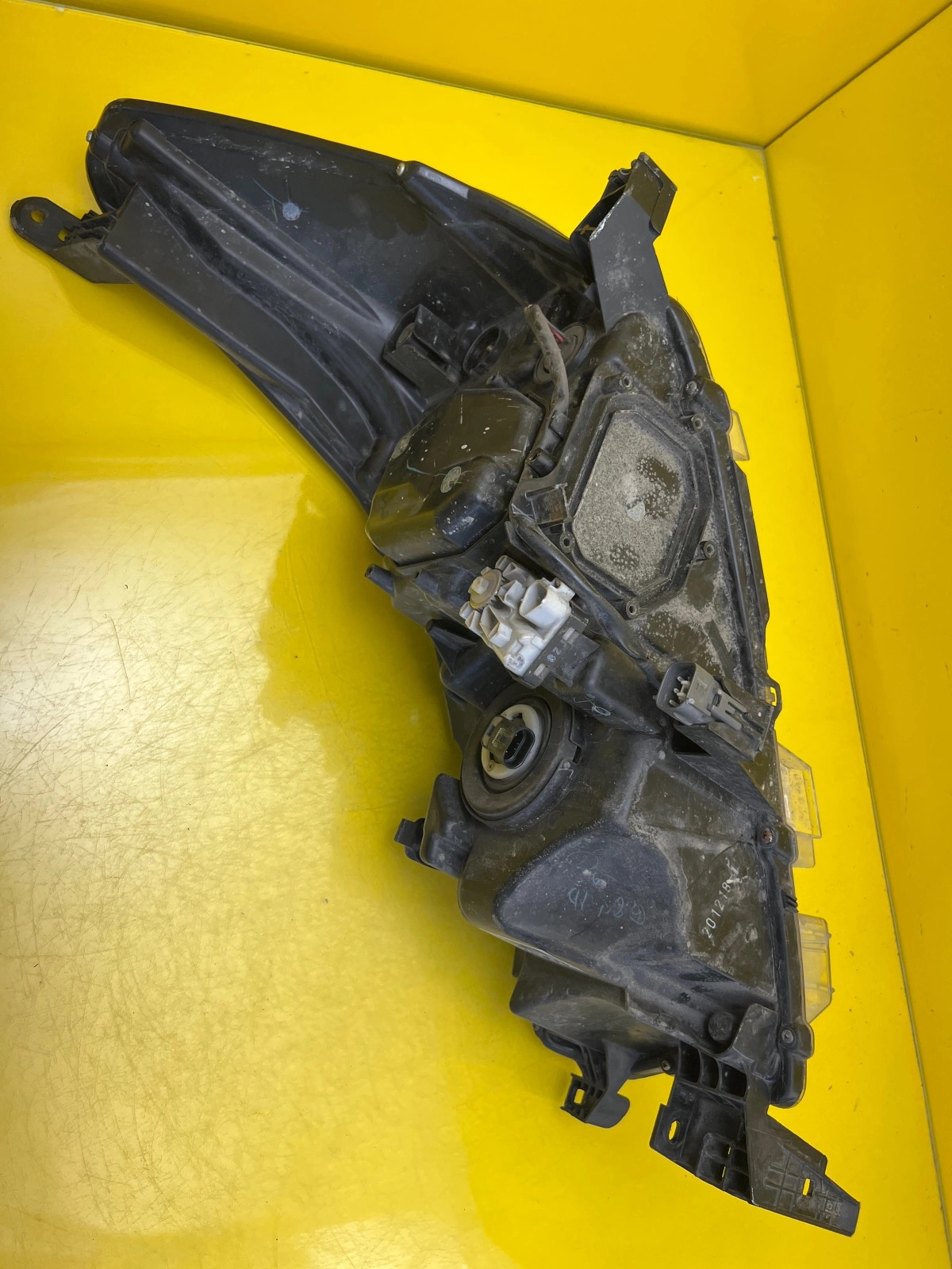 Phare droit Toyota Hilux Full Led 16-21 Autolamps 4 Phare droit Toyota Hilux Full Led 16-21