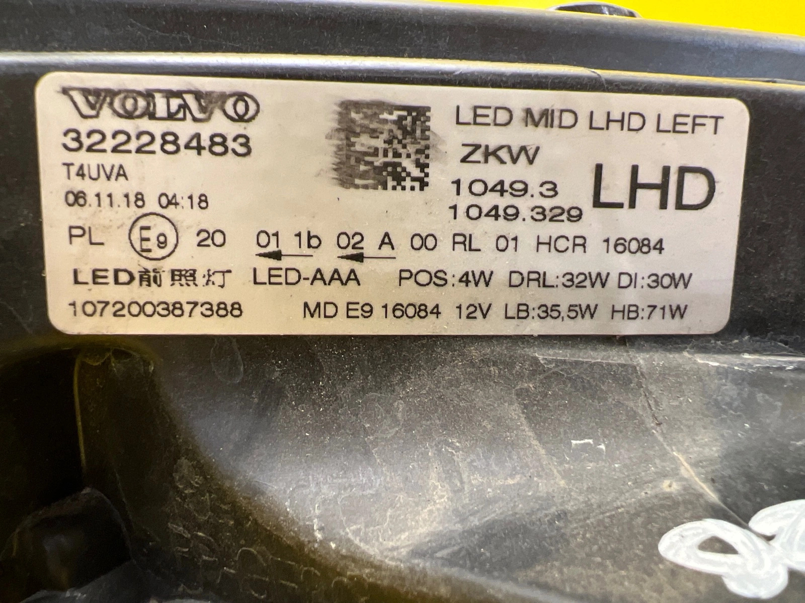 Phare gauche Volvo V40 XC40 Mid Led 16-19 32228483 Autolamps 3 Phare gauche Volvo V40 XC40 Mid Led 16-19 32228483