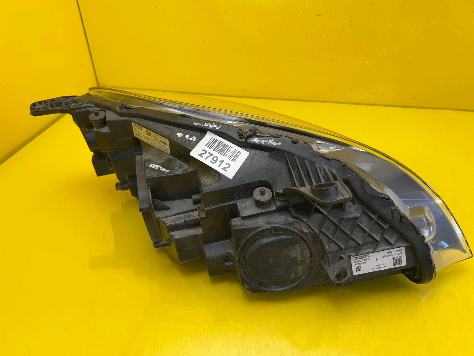 Phare gauche Volvo V40 XC40 Mid Led 16-19 32228483 Autolamps 5 Phare gauche Volvo V40 XC40 Mid Led 16-19 32228483