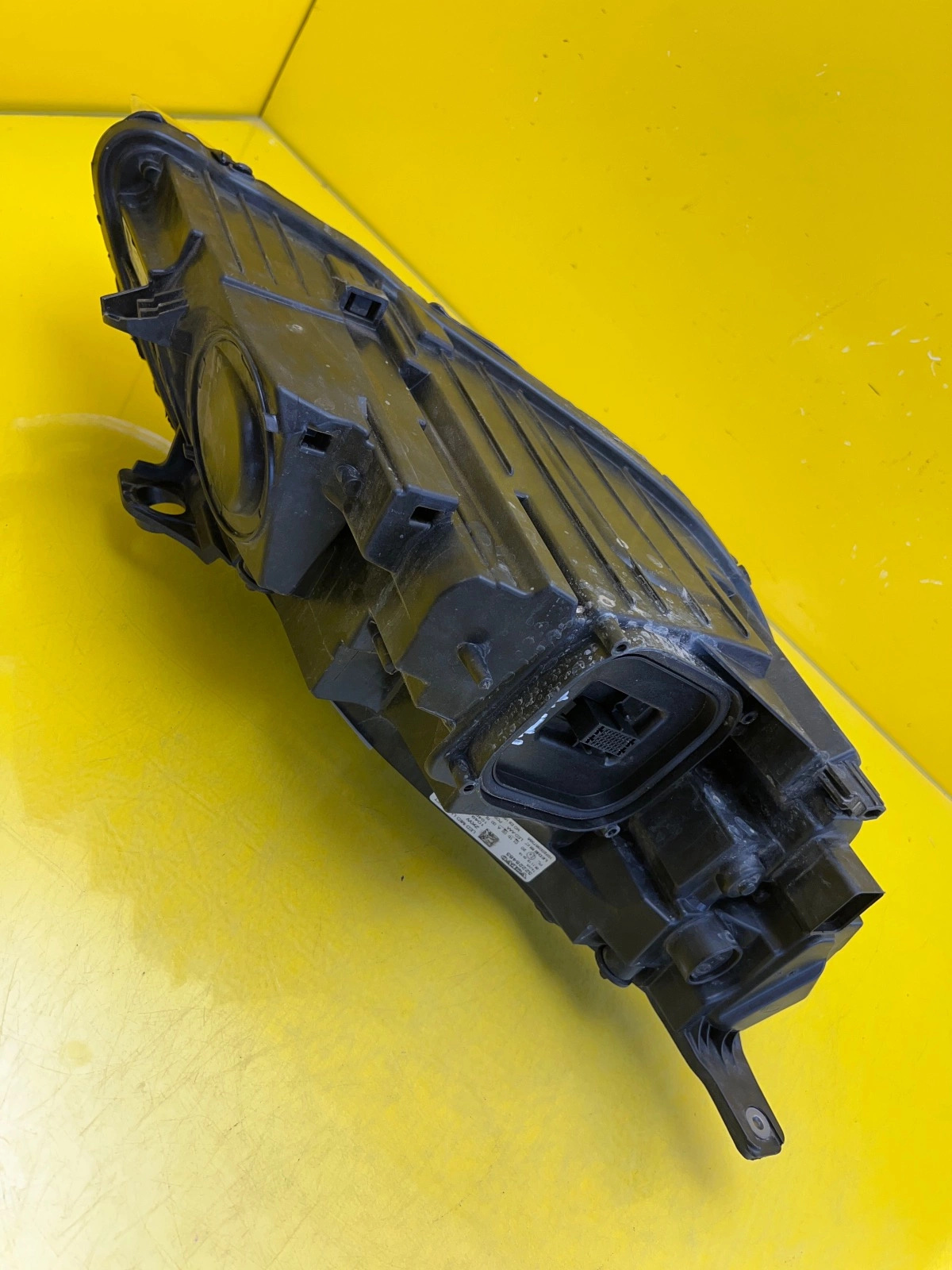 Phare gauche Volvo V40 XC40 Mid Led 16-19 32228483 Autolamps 8 Phare gauche Volvo V40 XC40 Mid Led 16-19 32228483