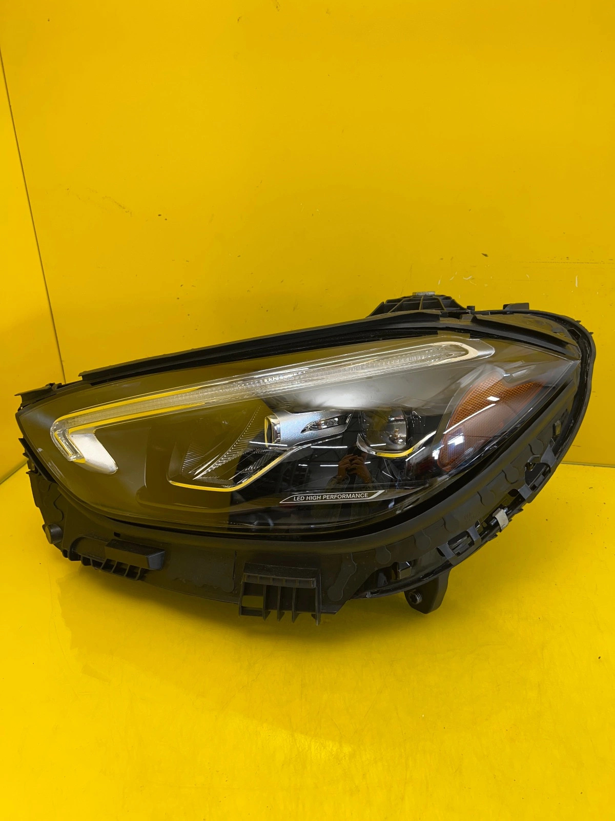 Phare gauche Mercedes Classe C W206 Full Led USA A2069061303 Autolamps Phare gauche Mercedes Classe C W206 Full Led USA A2069061303