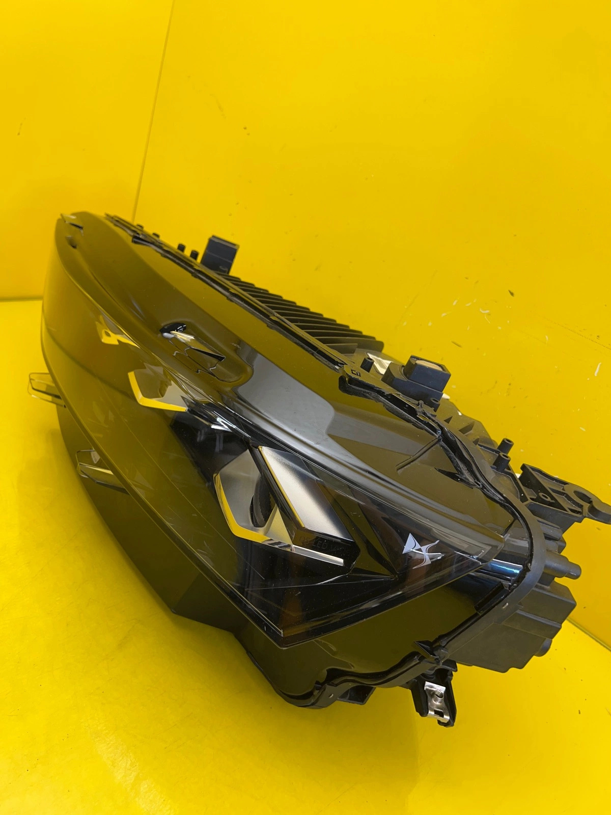 Phare gauche Citroen DS 7 Lift Crossback Led DS7 9841273180 Autolamps 2 Phare gauche Citroen DS 7 Lift Crossback Led DS7 9841273180