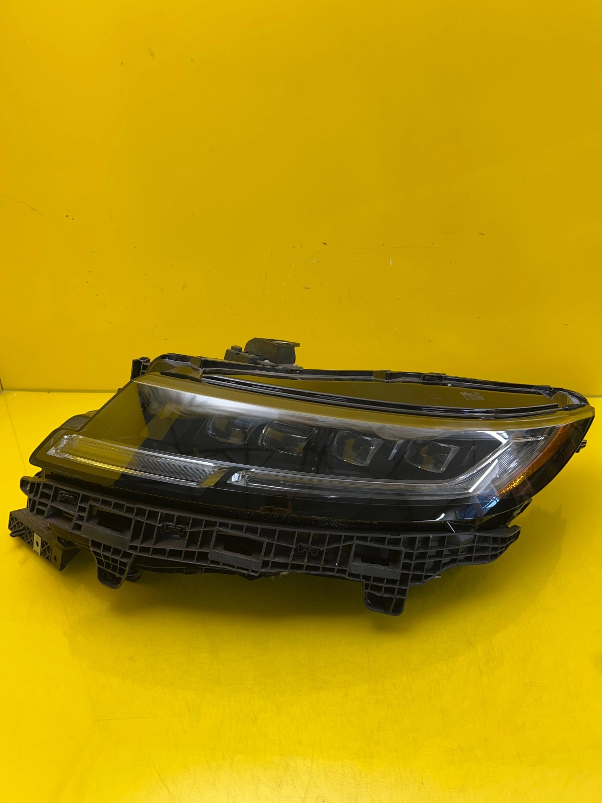 Phare gauche Range Rover Sport 3 L 461 N9X2-13W030-FC Autolamps Phare gauche Range Rover Sport 3 L 461 N9X2-13W030-FC
