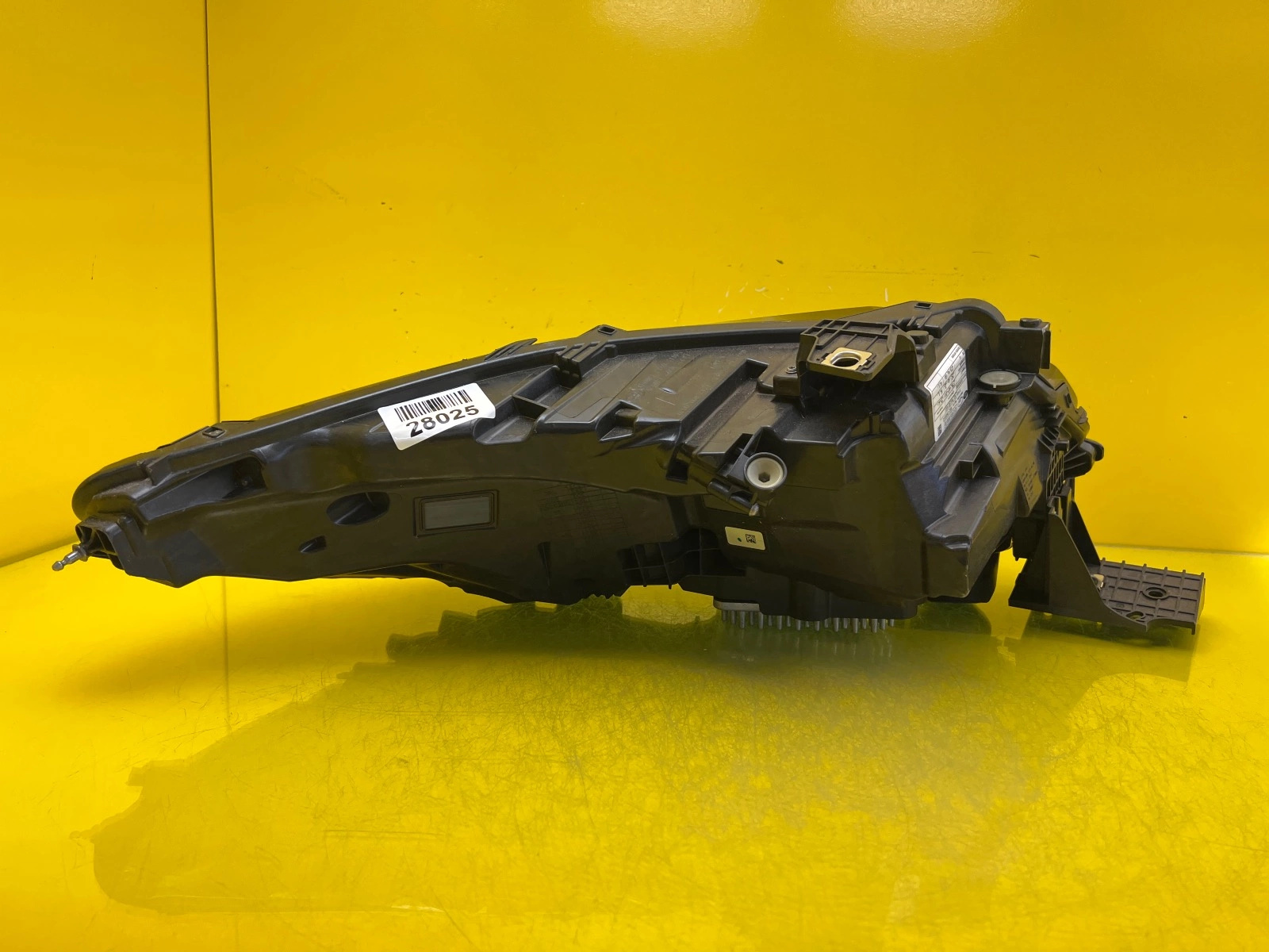 Phare gauche Range Rover Sport 3 L 461 N9X2-13W030-FC Autolamps 4 Phare gauche Range Rover Sport 3 L 461 N9X2-13W030-FC