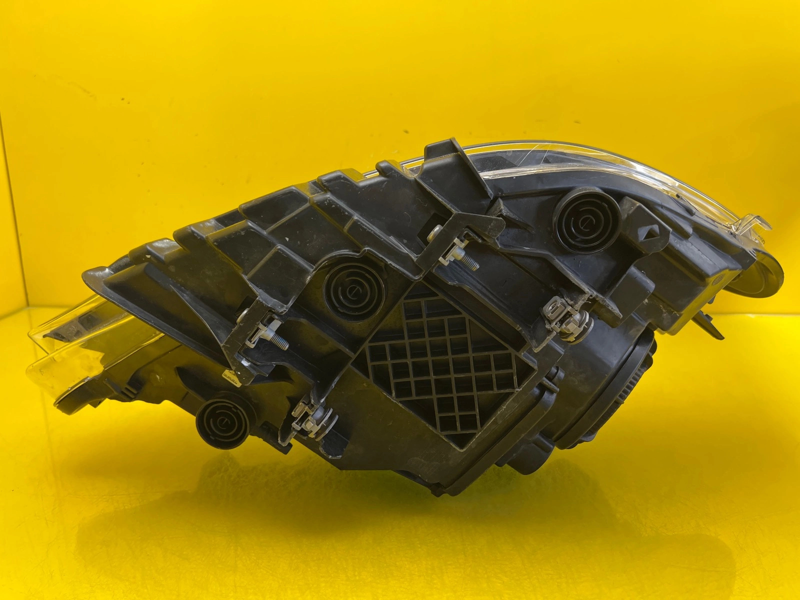 Phare avant gauche BMW 2 F22 F23 Xenon 7388937-05 USA Autolamps 5 Phare avant gauche BMW 2 F22 F23 Xenon 7388937-05 USA