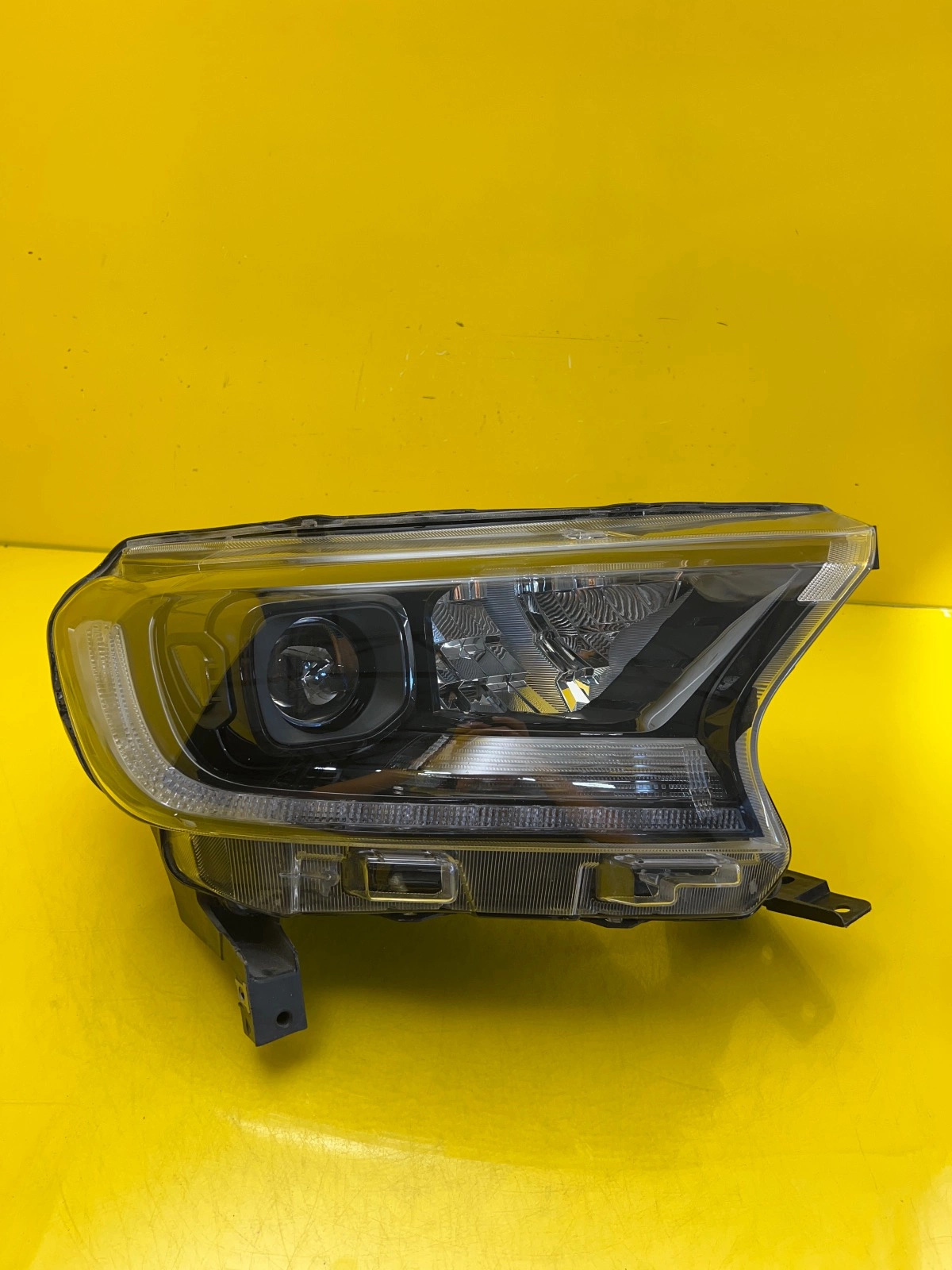 Phare Droit Ford Ranger V Lift Full Led Raptor JB3B-13E014-BA EU Autolamps Phare Droit Ford Ranger V Lift Full Led Raptor JB3B-13E014-BA EU