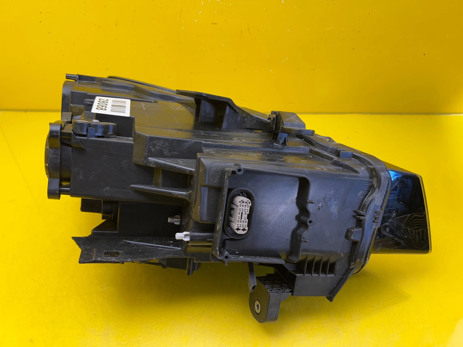 Phare avant gauche Audi Q2 Full Led 81A941033 Autolamps 4 Phare avant gauche Audi Q2 Full Led 81A941033