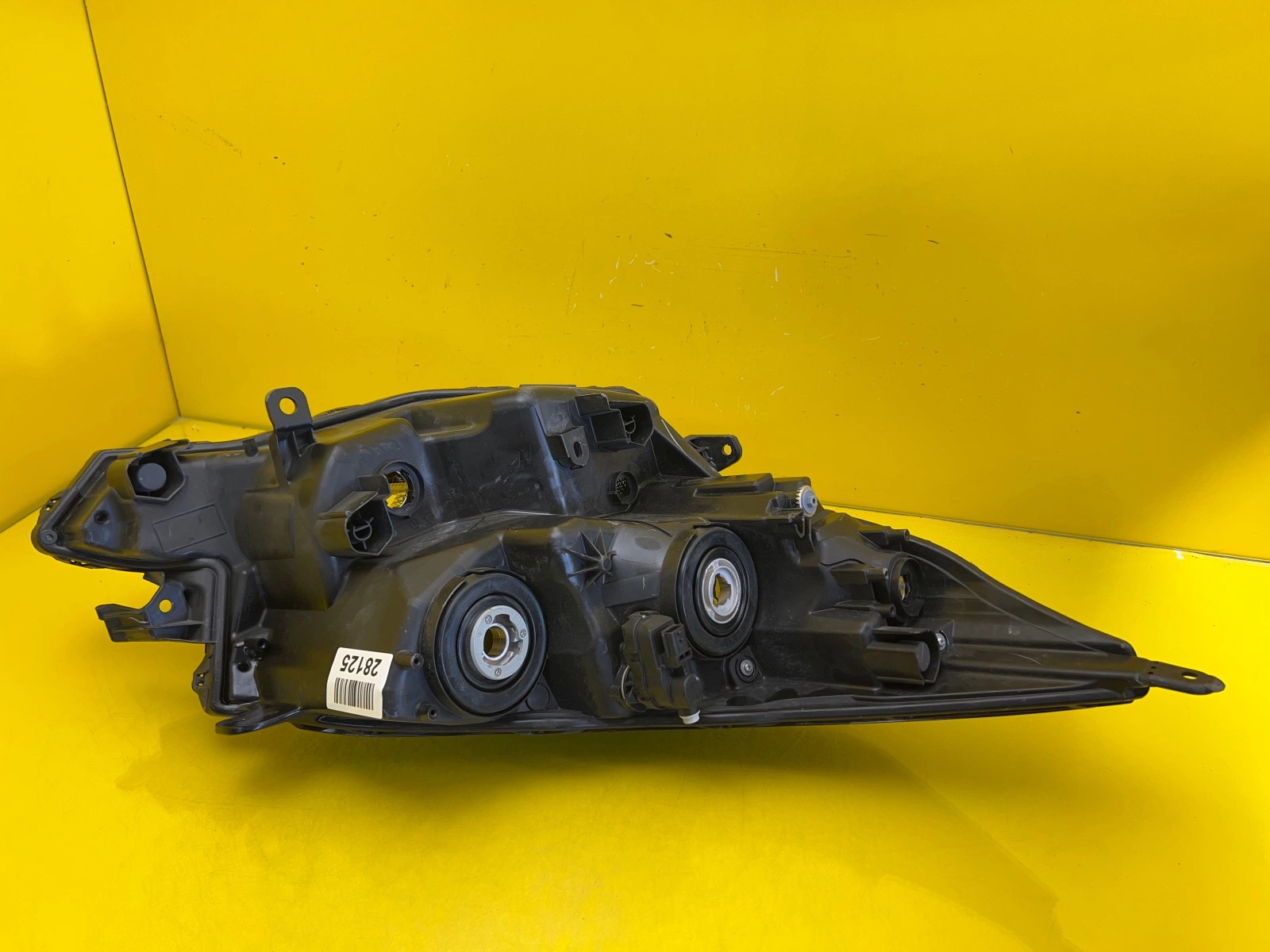 Phare gauche Toyota Aygo X Led Regular 22- Autolamps 6 Phare gauche Toyota Aygo X Led Regular 22-