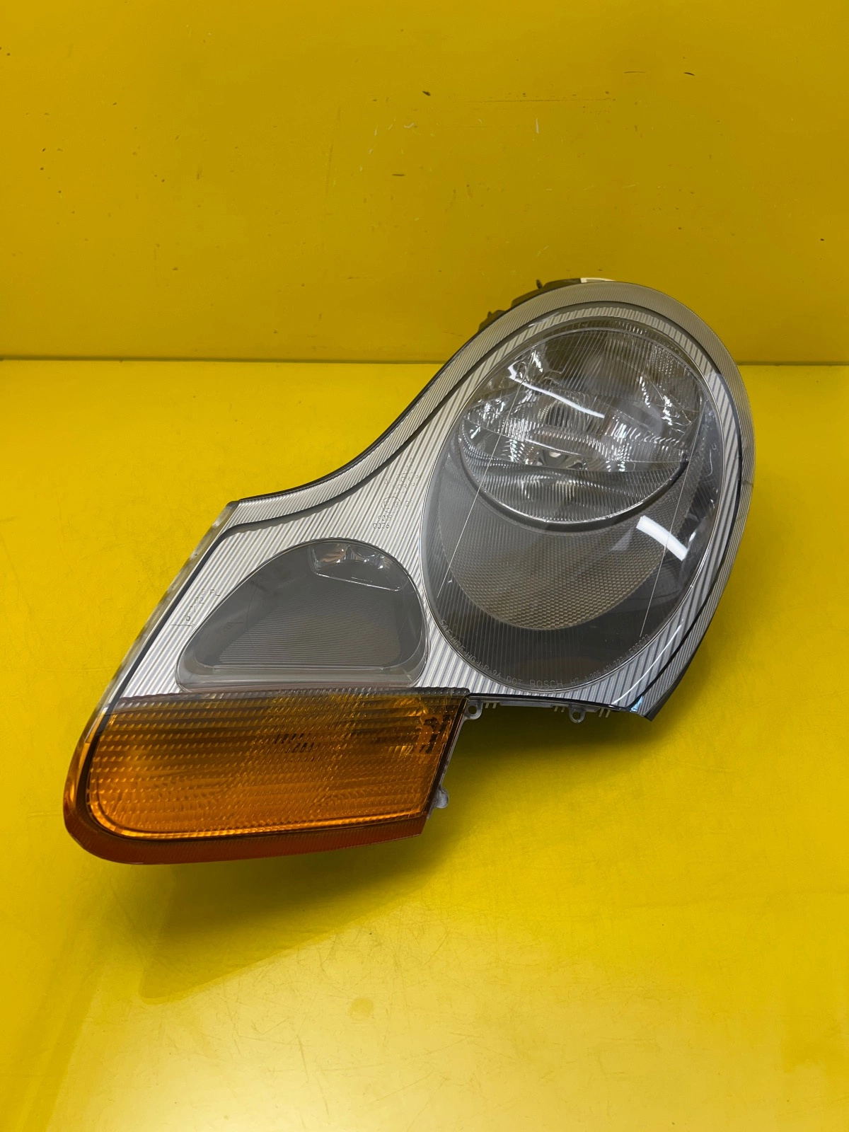 Phare gauche Porsche 911 996 986 Boxter 996631053 Autolamps Phare gauche Porsche 911 996 986 Boxter 996631053