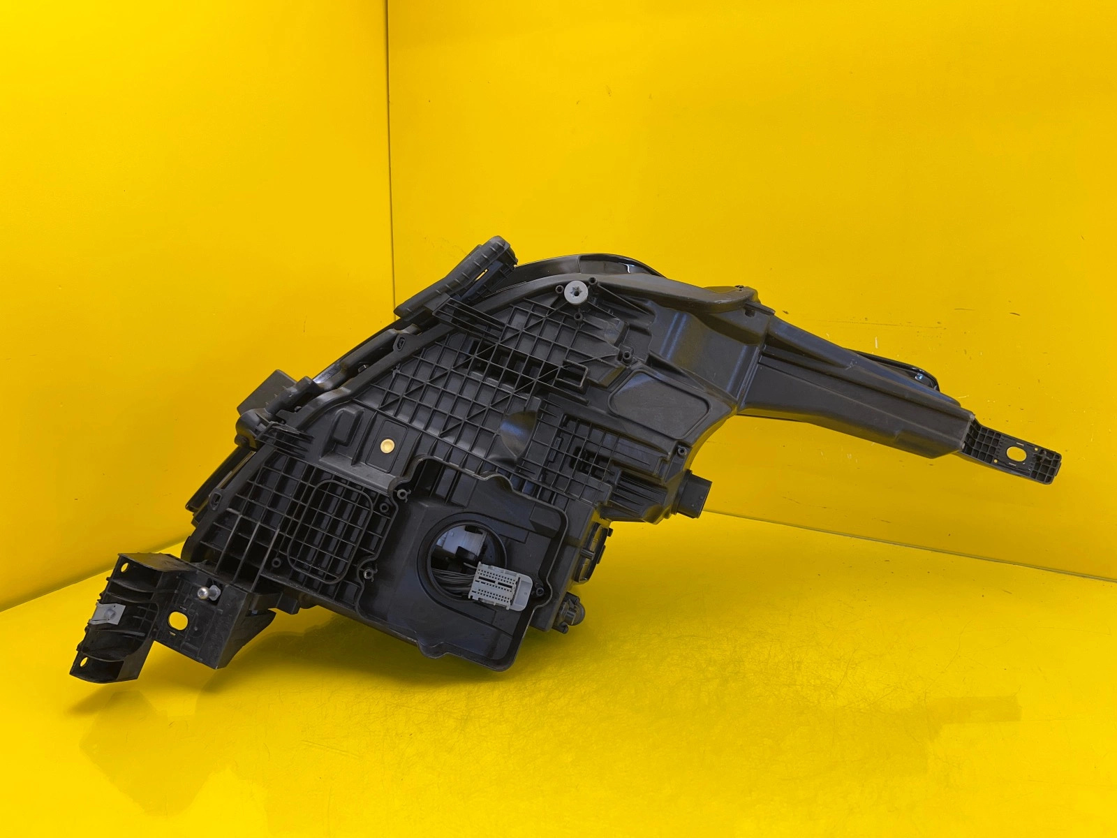 Range Rover Vogue L460 Full Led Headlight Left M8E2-13W030-DC Autolamps 5 Range Rover Vogue L460 Full Led Headlight Left M8E2-13W030-DC