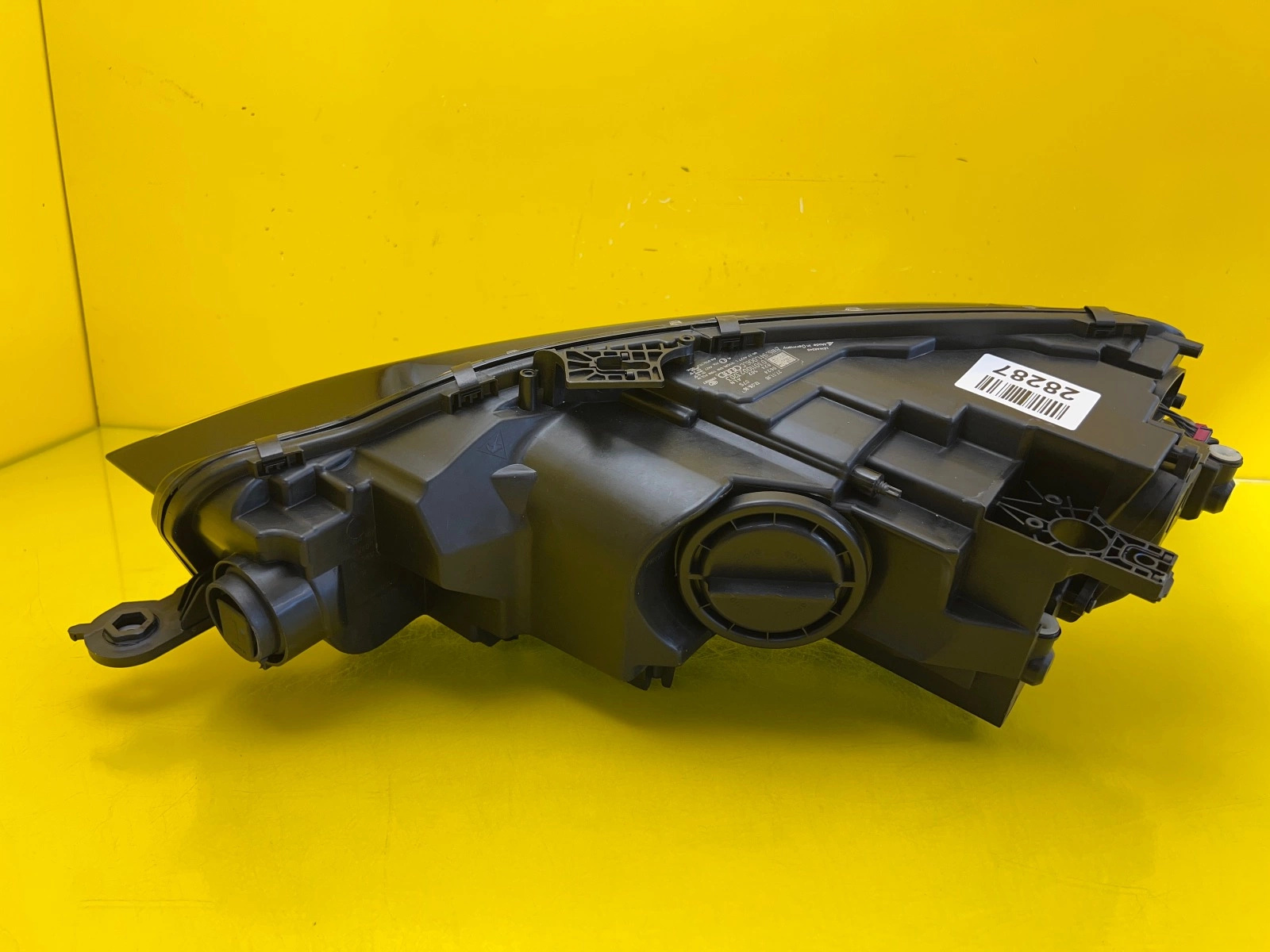 Phare droit Audi A5 8W6 Bi-Xenon 16-20 8W6941006C Autolamps 4 Phare droit Audi A5 8W6 Bi-Xenon 16-20 8W6941006C