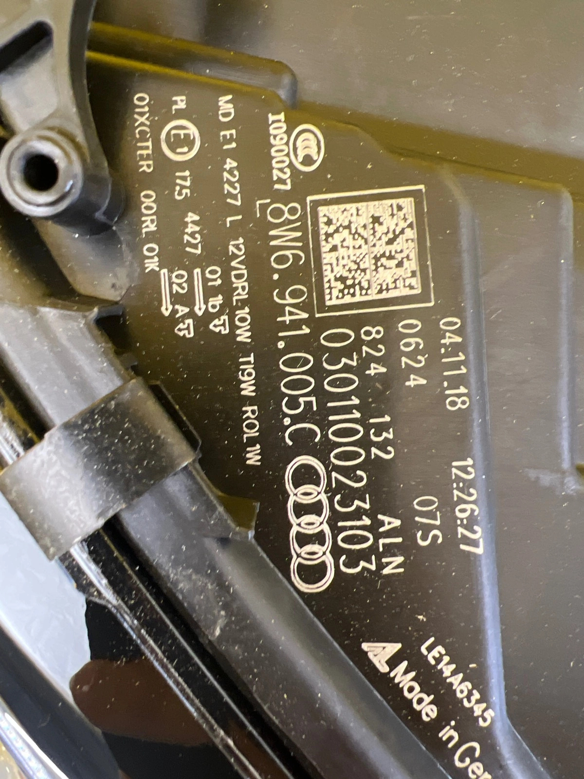 Phare gauche Audi A5 8W6 Bi-Xenon 16-20 8W6941005C Autolamps 2 Phare gauche Audi A5 8W6 Bi-Xenon 16-20 8W6941005C