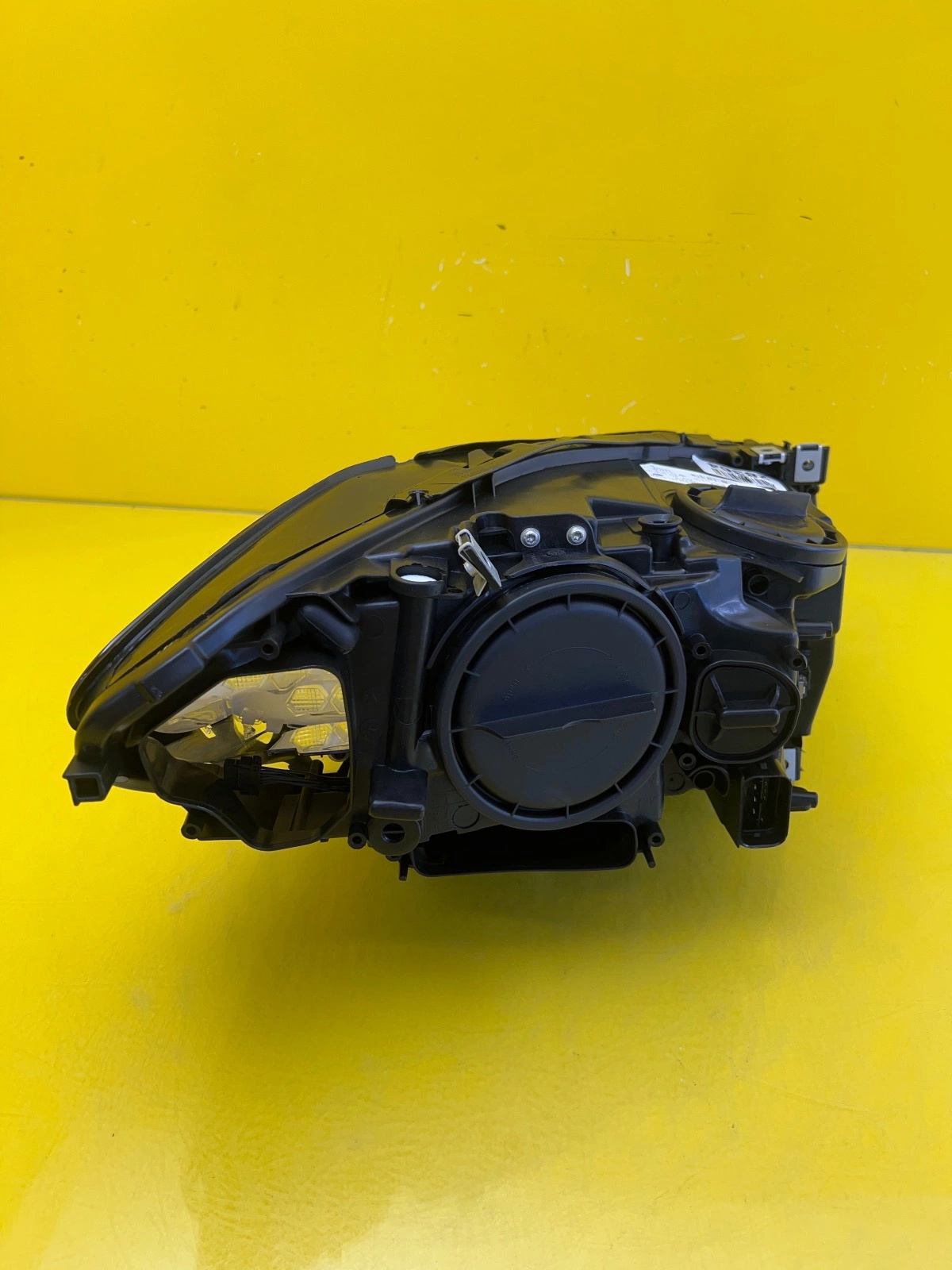 Phare gauche BMW 5 F10 F11 Xenon Torsion 7203251-14 Autolamps 4 Phare gauche BMW 5 F10 F11 Xenon Torsion 7203251-14