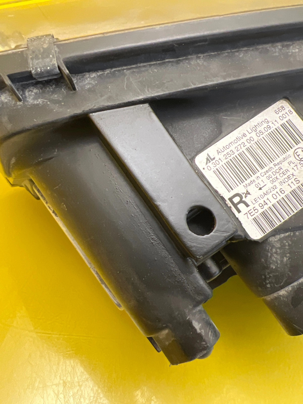 Phare droit VW T5 Lift Xenon + Led 7E5941016 Autolamps 4 Phare droit VW T5 Lift Xenon + Led 7E5941016