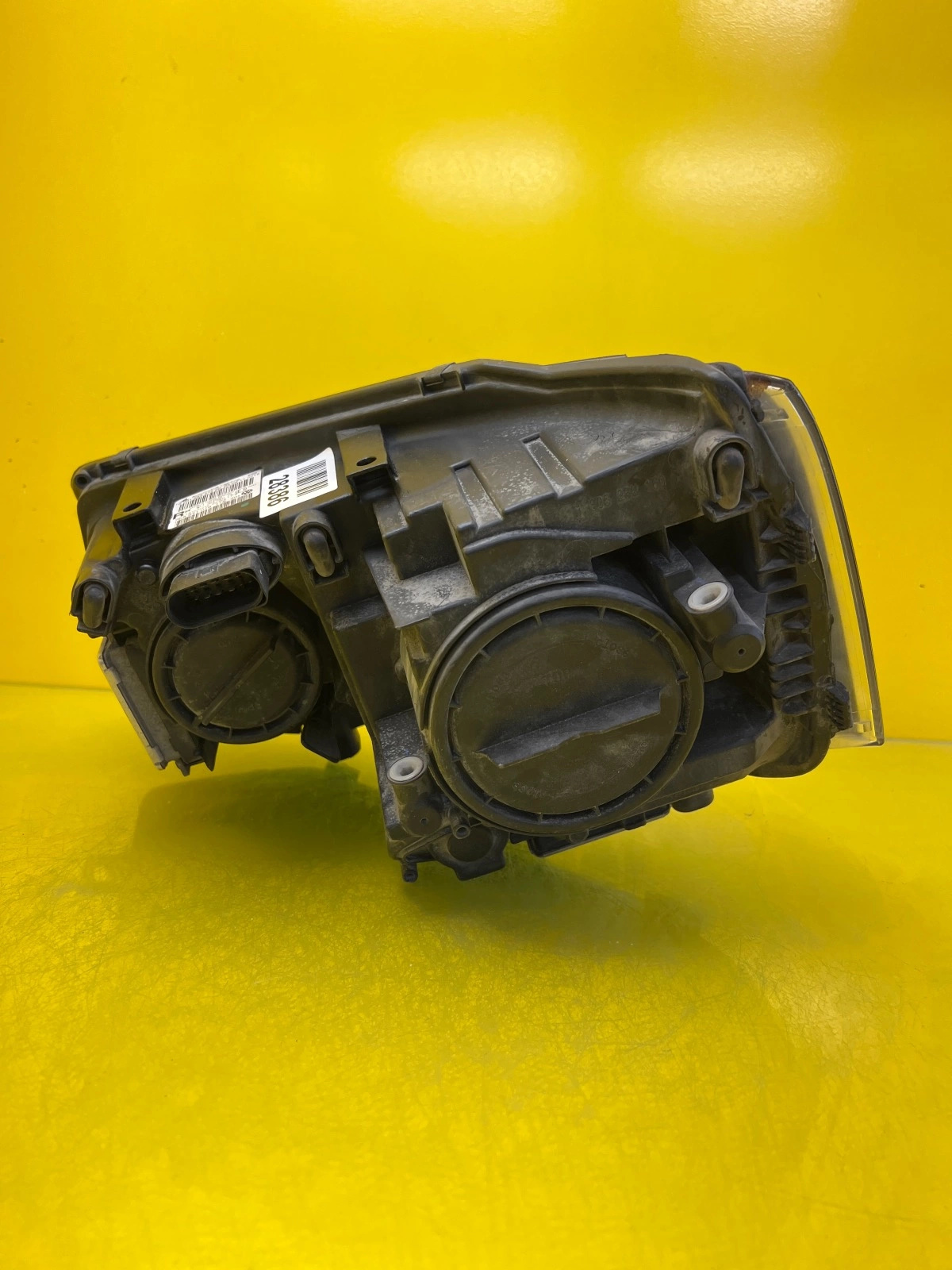 Phare droit VW T5 Lift Xenon + Led 7E5941016 Autolamps 5 Phare droit VW T5 Lift Xenon + Led 7E5941016