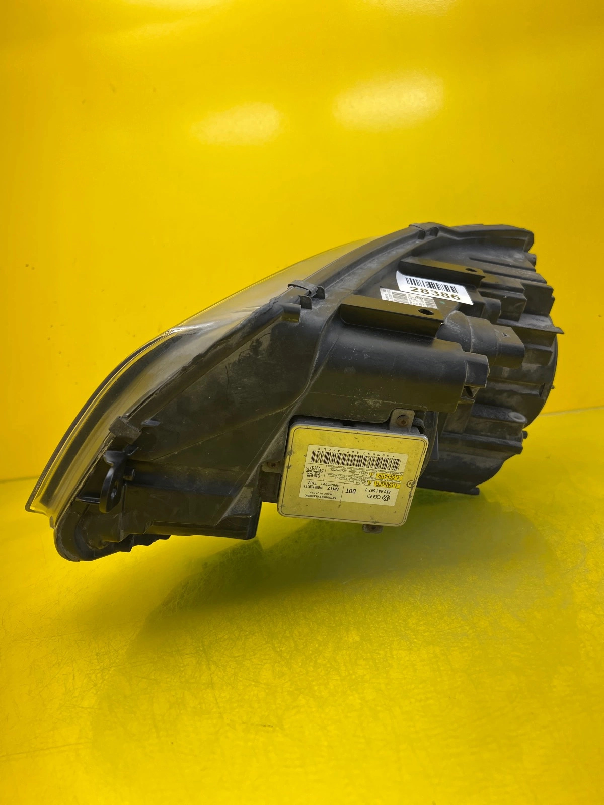 Phare droit VW T5 Lift Xenon + Led 7E5941016 Autolamps 6 Phare droit VW T5 Lift Xenon + Led 7E5941016