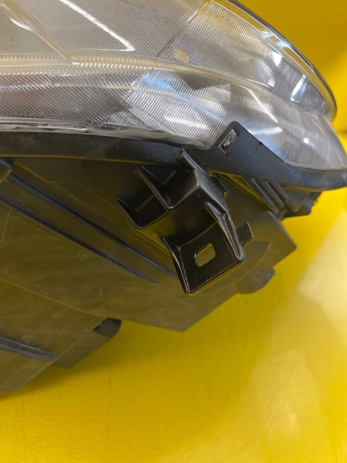 Phare gauche Mercedes Sprinter Normal W910 A9109060000 Autolamps 5 Phare gauche Mercedes Sprinter Normal W910 A9109060000