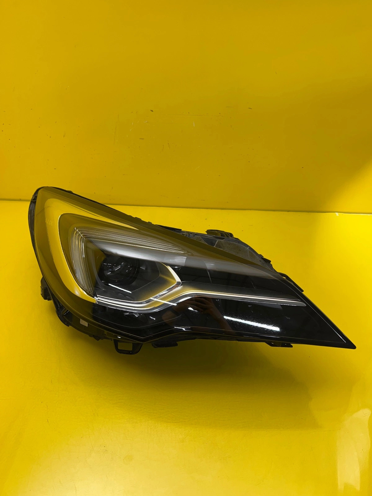 Phare droit Opel Astra K Full Led 39077807 Autolamps Phare droit Opel Astra K Full Led 39077807