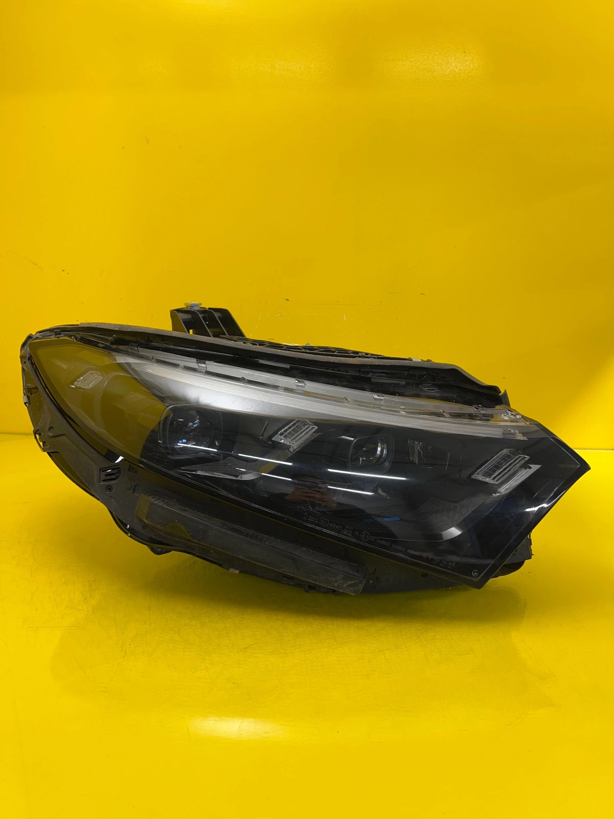 Phare droit Mercedes EQS W297 Full Led Digital Light A2979062203 Autolamps Phare droit Mercedes EQS W297 Full Led Digital Light A2979062203