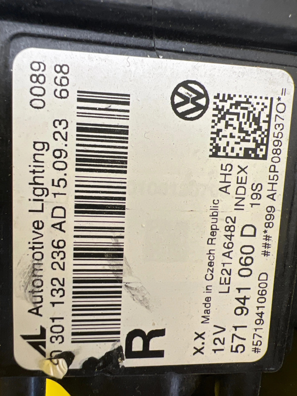 Phare avant droit VW Tiguan 3 III 571 Full Led 571941060D Autolamps 2 Phare avant droit VW Tiguan 3 III 571 Full Led 571941060D